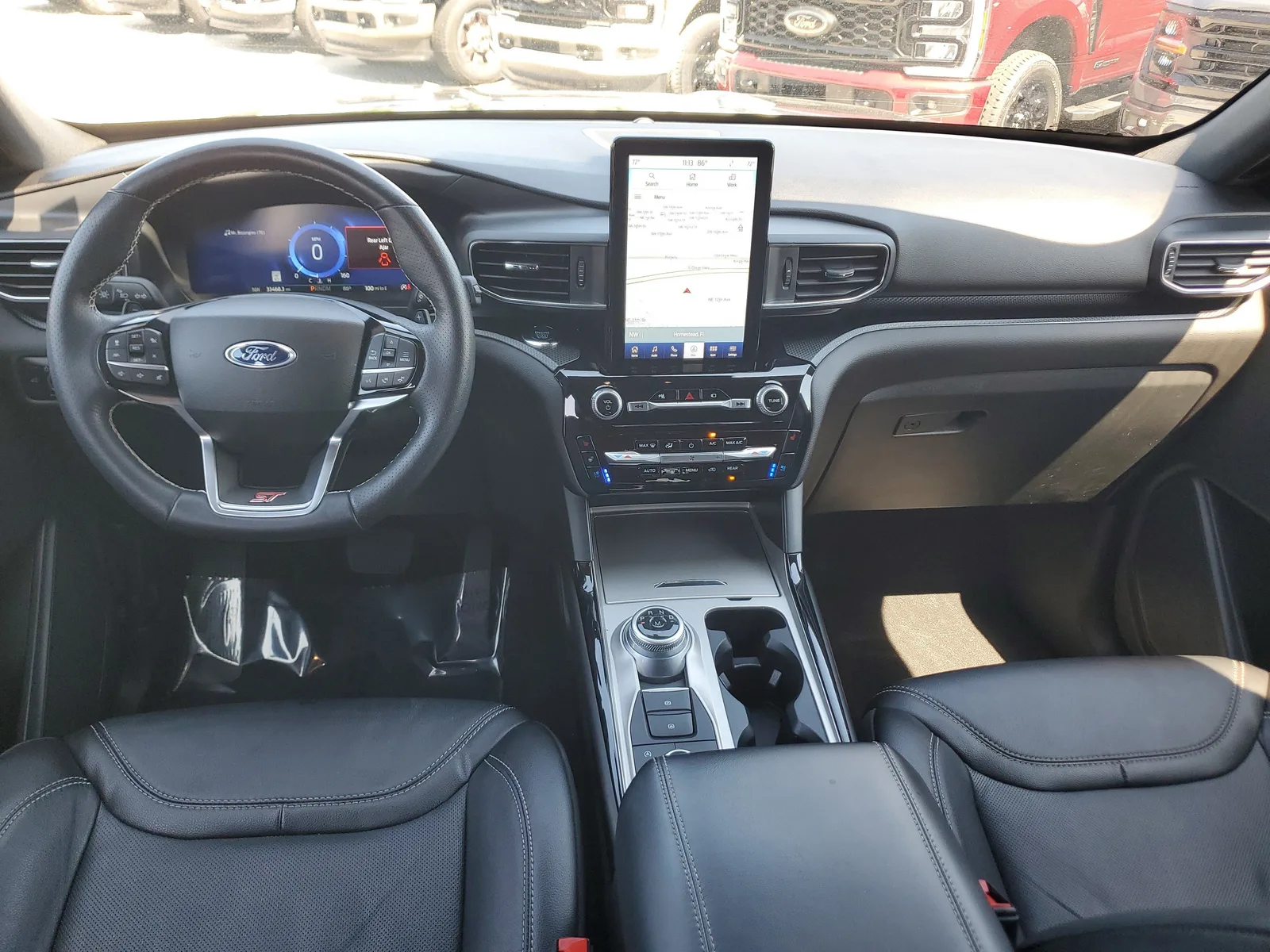 2023 Ford Explorer ST 4WD photo 18