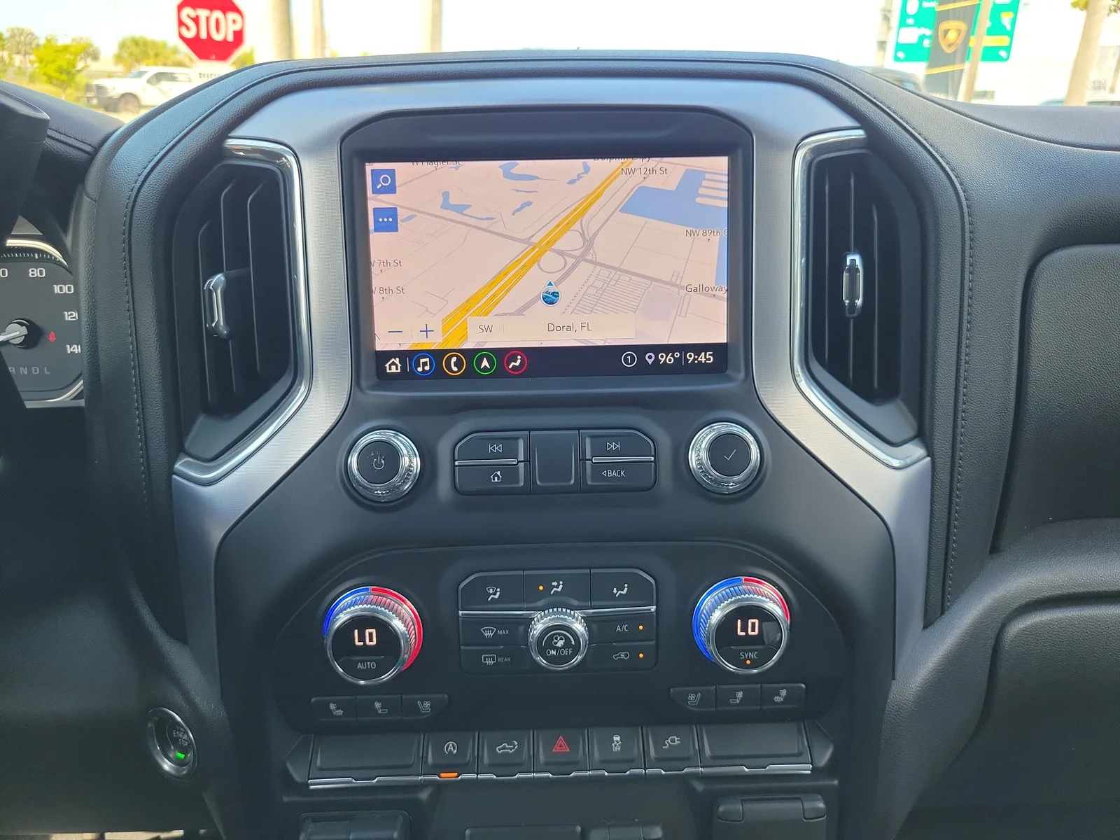 2020 GMC Sierra 1500 SLT photo 10