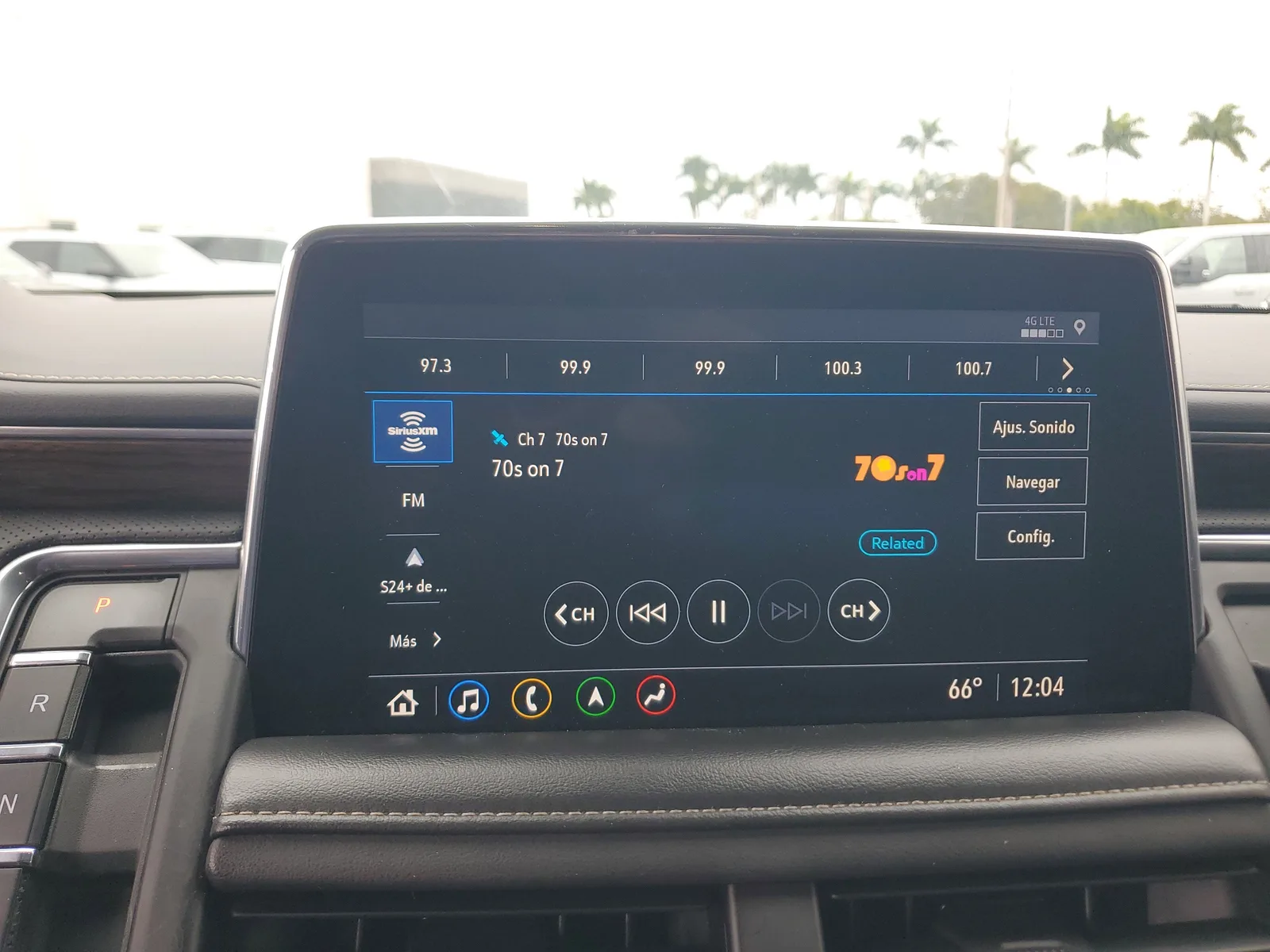2021 Chevrolet Tahoe Premier photo 26