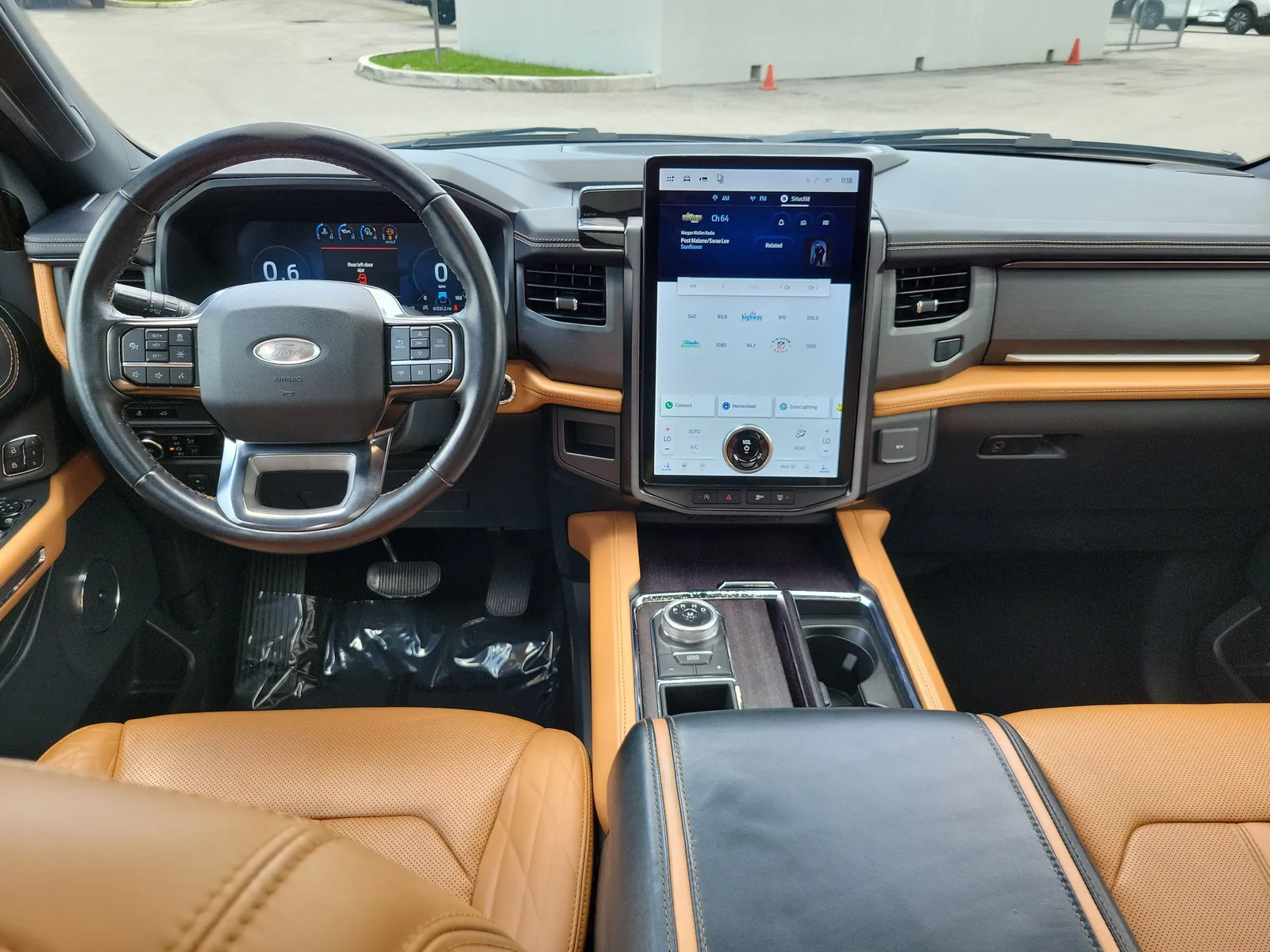 2023 Ford Expedition Max Platinum photo 15