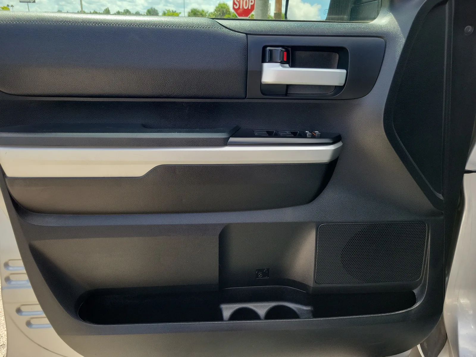 2017 Toyota Tundra 2WD SR photo 21