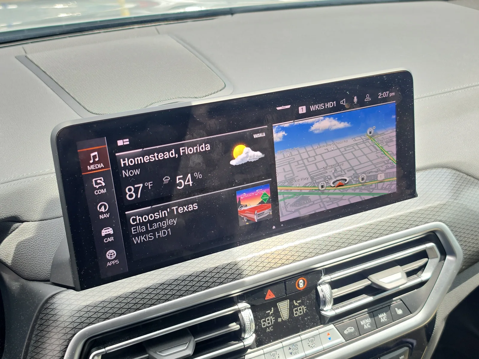 2024 BMW X4 M40i photo 8