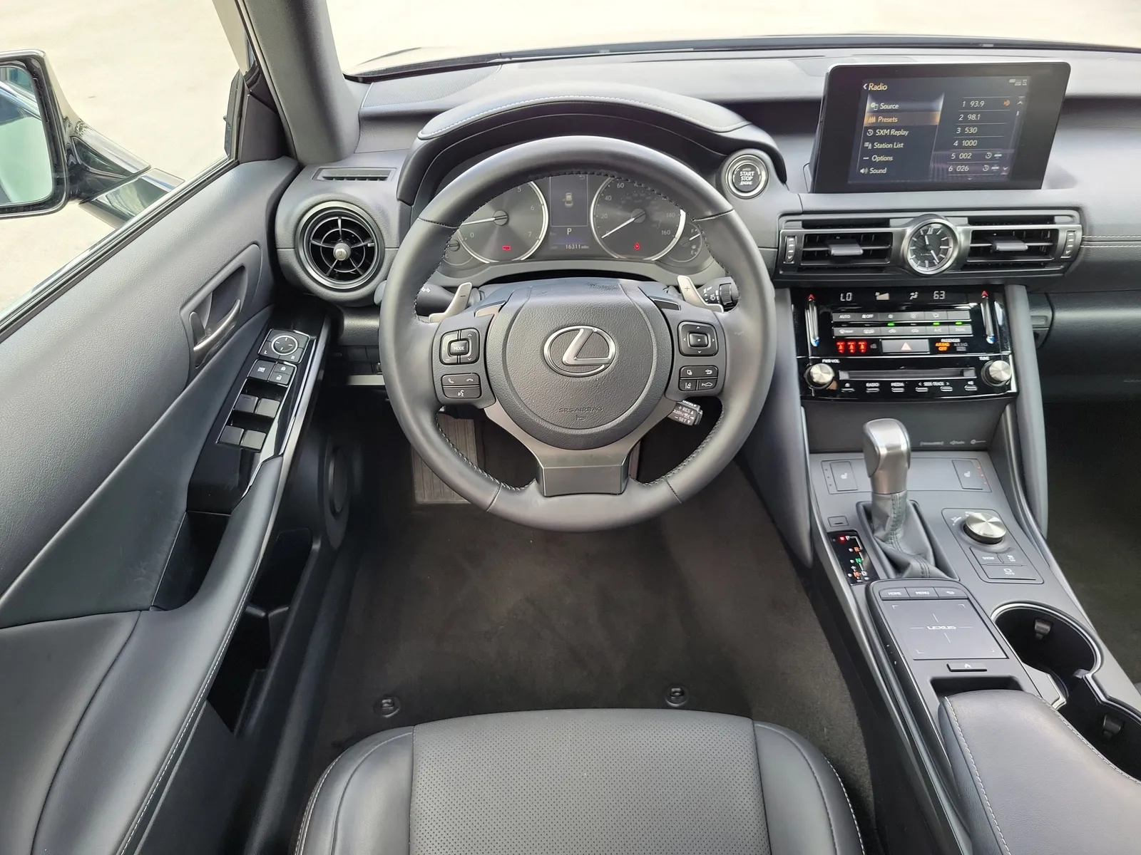 2024 Lexus IS IS 350 F SPORT photo 18