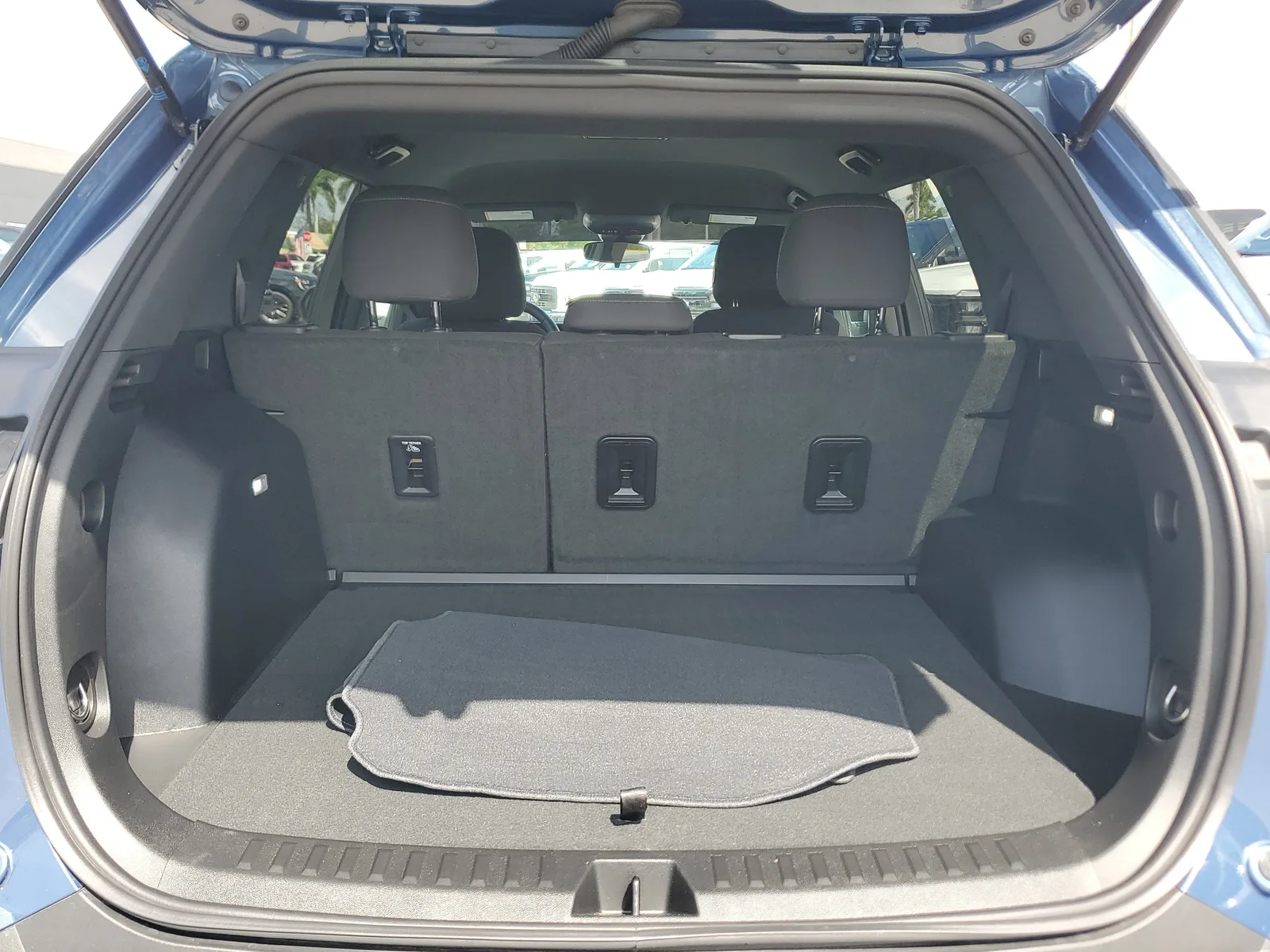 2026 Chevrolet Equinox FWD LT photo 14