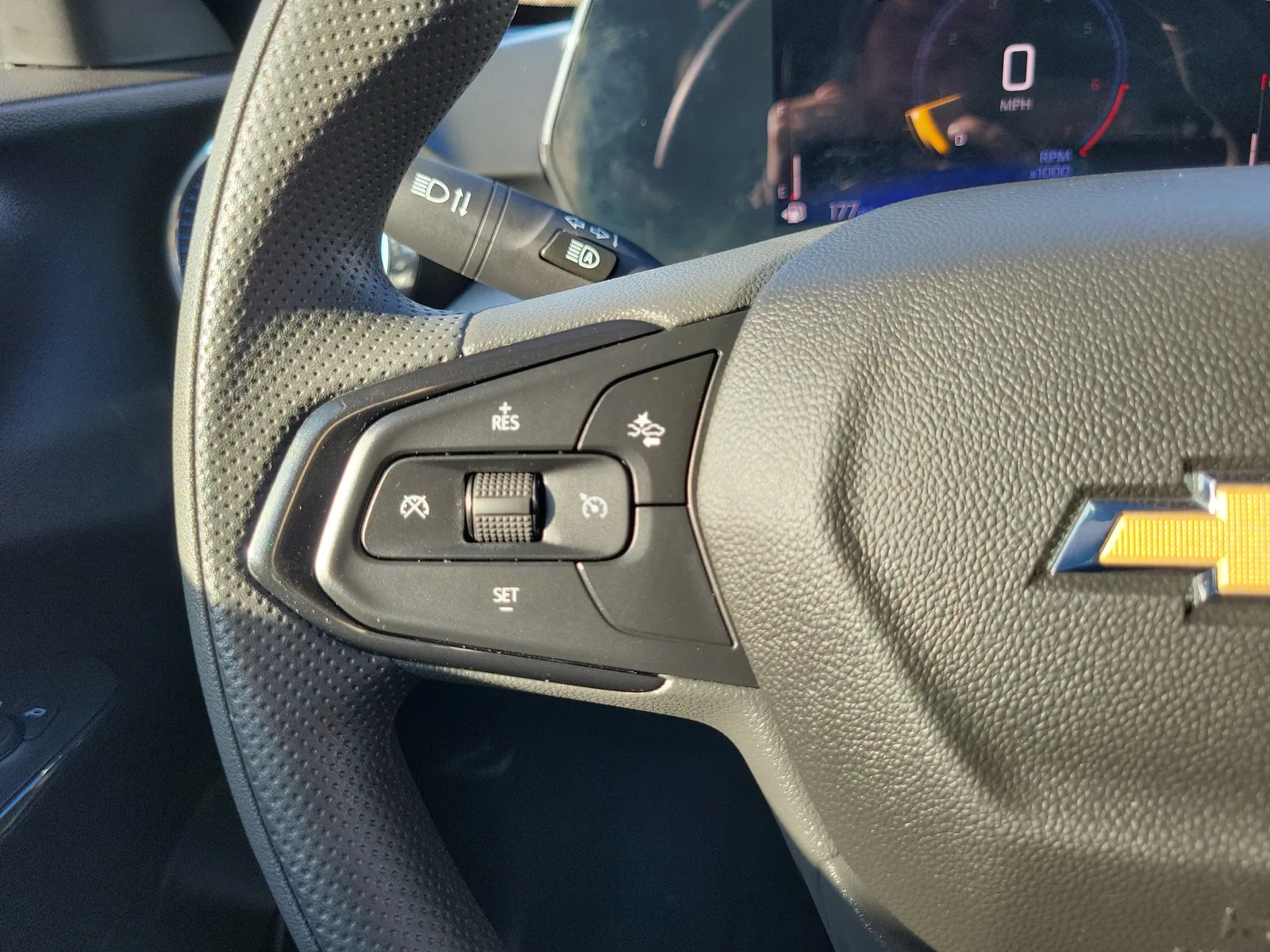 2025 Chevrolet Trax LT photo 18
