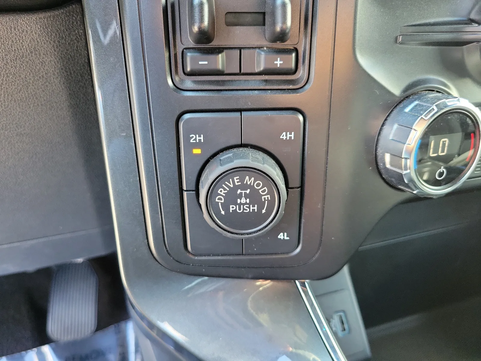 2021 Ford F-150 XLT 4WD photo 27