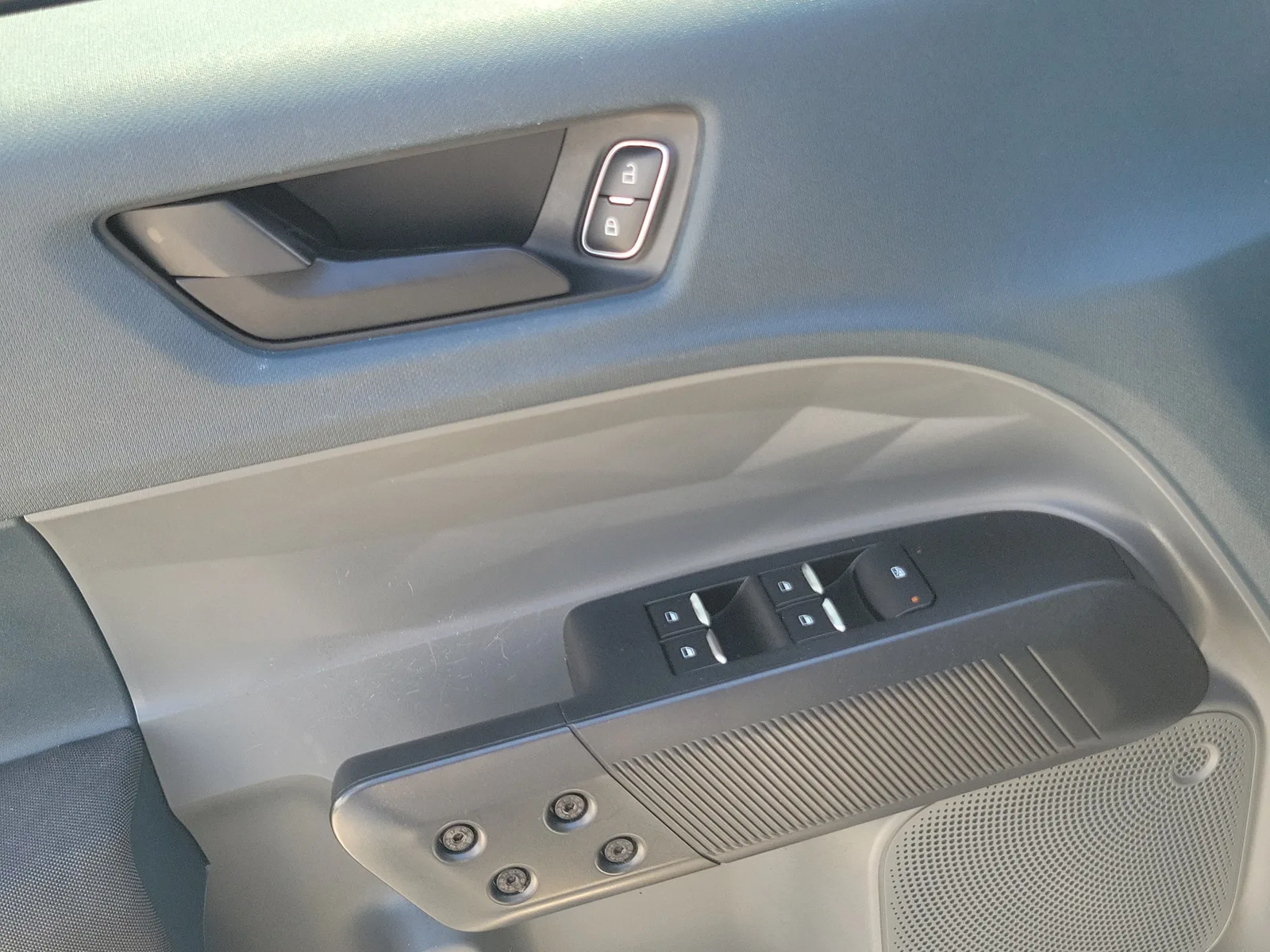 2022 Ford Maverick XL photo 24