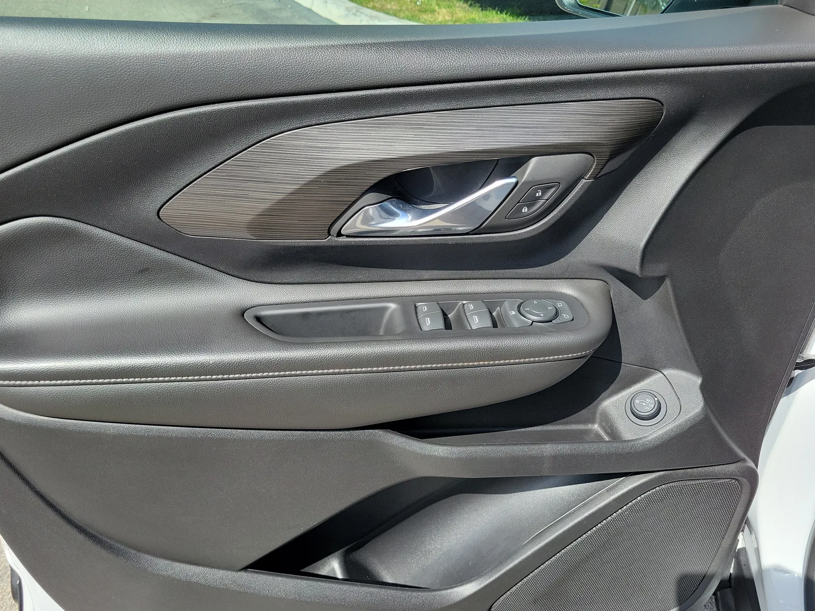 2023 GMC Terrain SLE photo 20