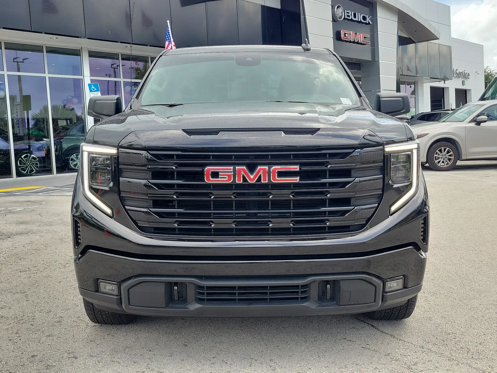 2024 GMC Sierra 1500 Elevation photo 2