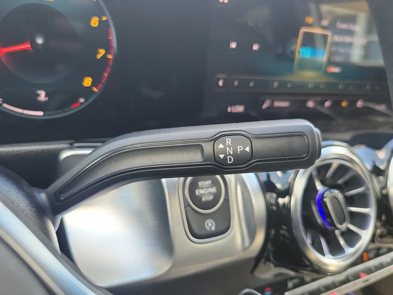 2022 Mercedes-Benz GLB GLB 250 photo 22