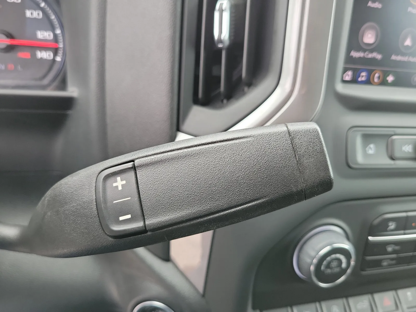 2024 Chevrolet Silverado 1500 Custom photo 28