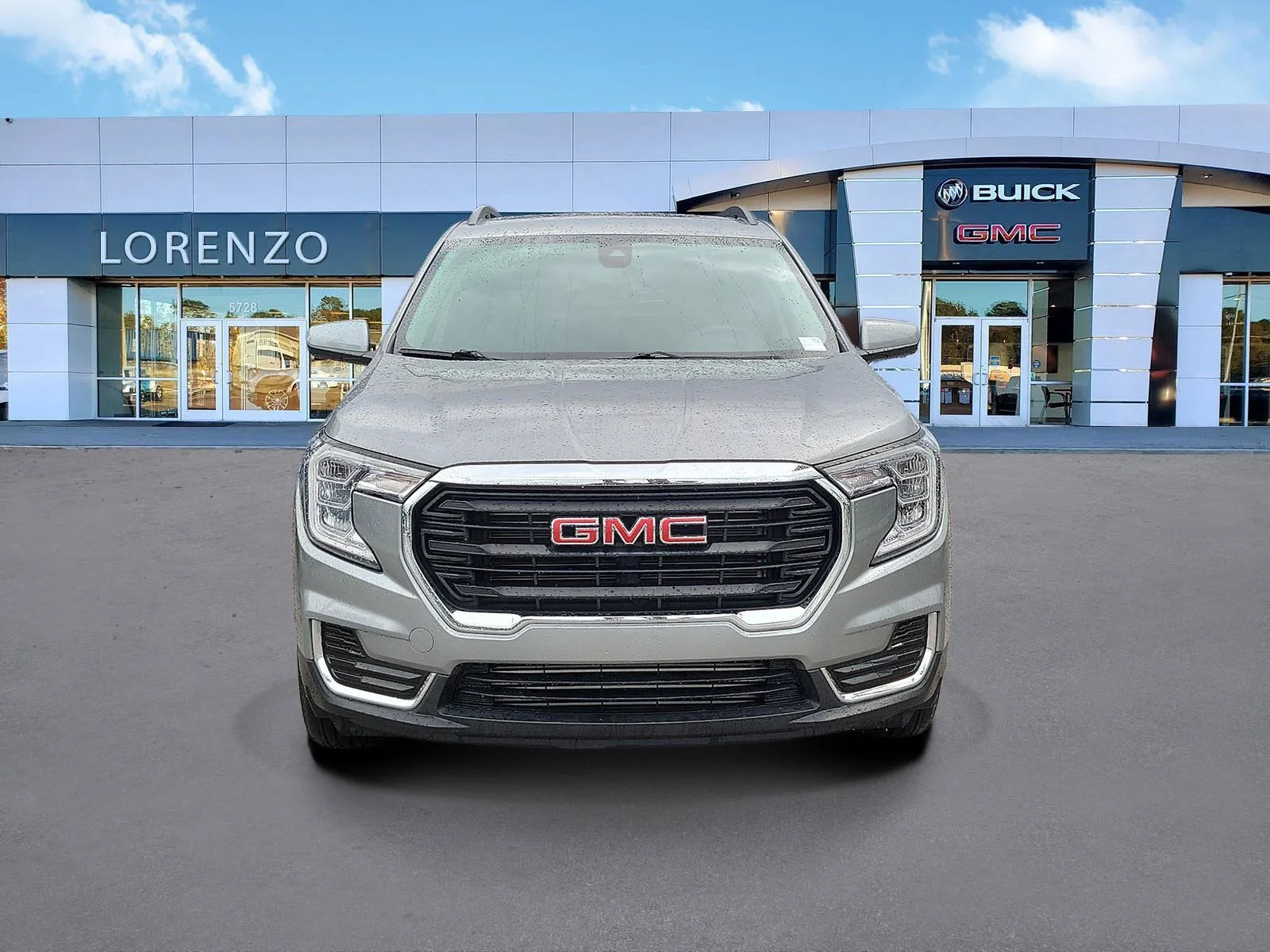 2023 GMC Terrain SLE photo 2