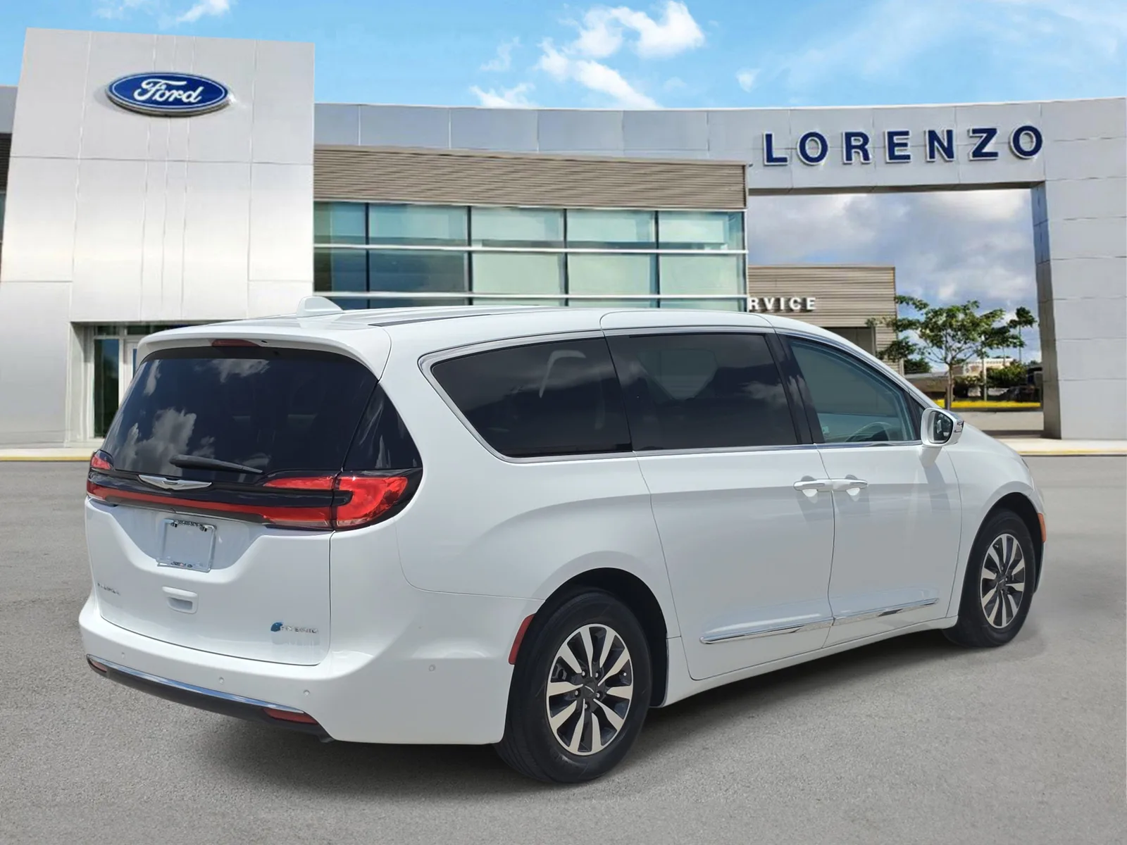 2022 Chrysler Pacifica Hybrid Limited photo 4