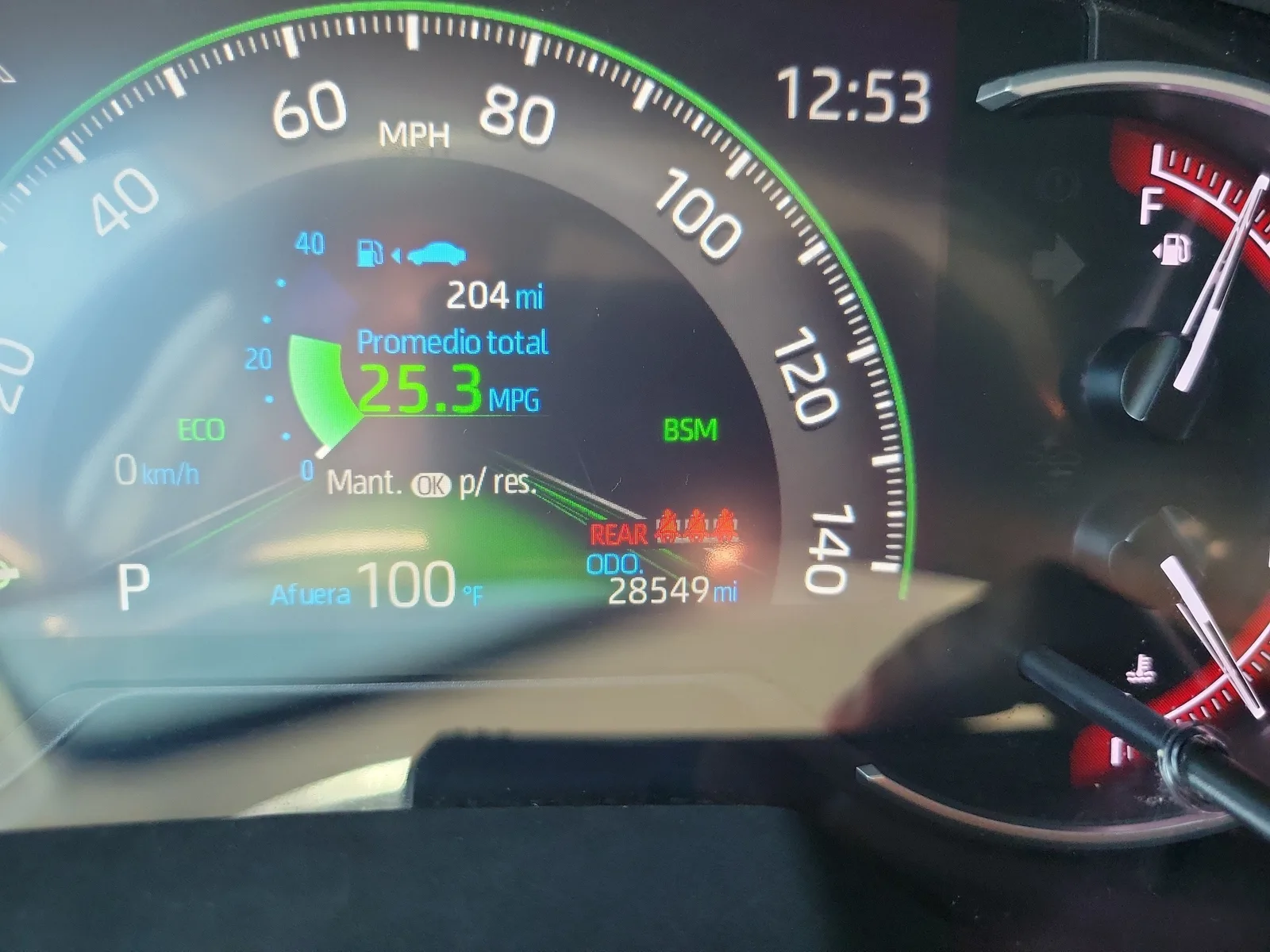 2024 Toyota RAV4 XLE photo 29
