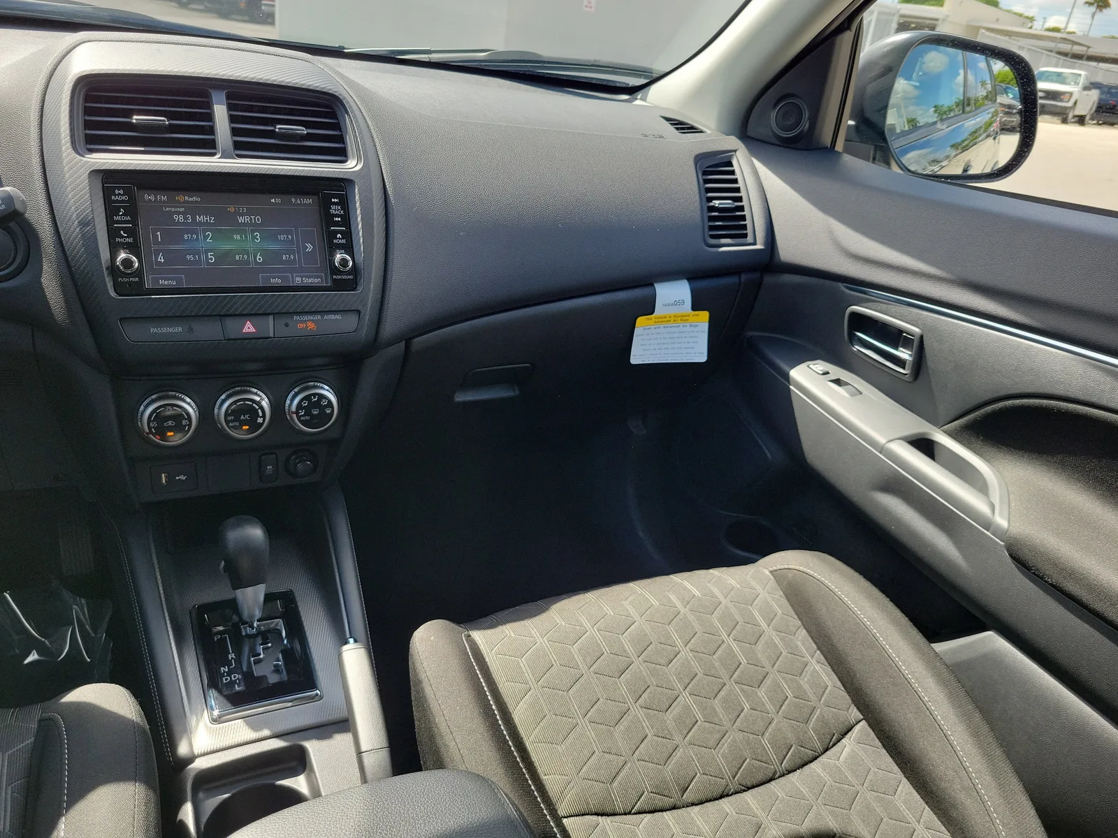 2025 Mitsubishi Outlander Sport ES 4WD photo 17