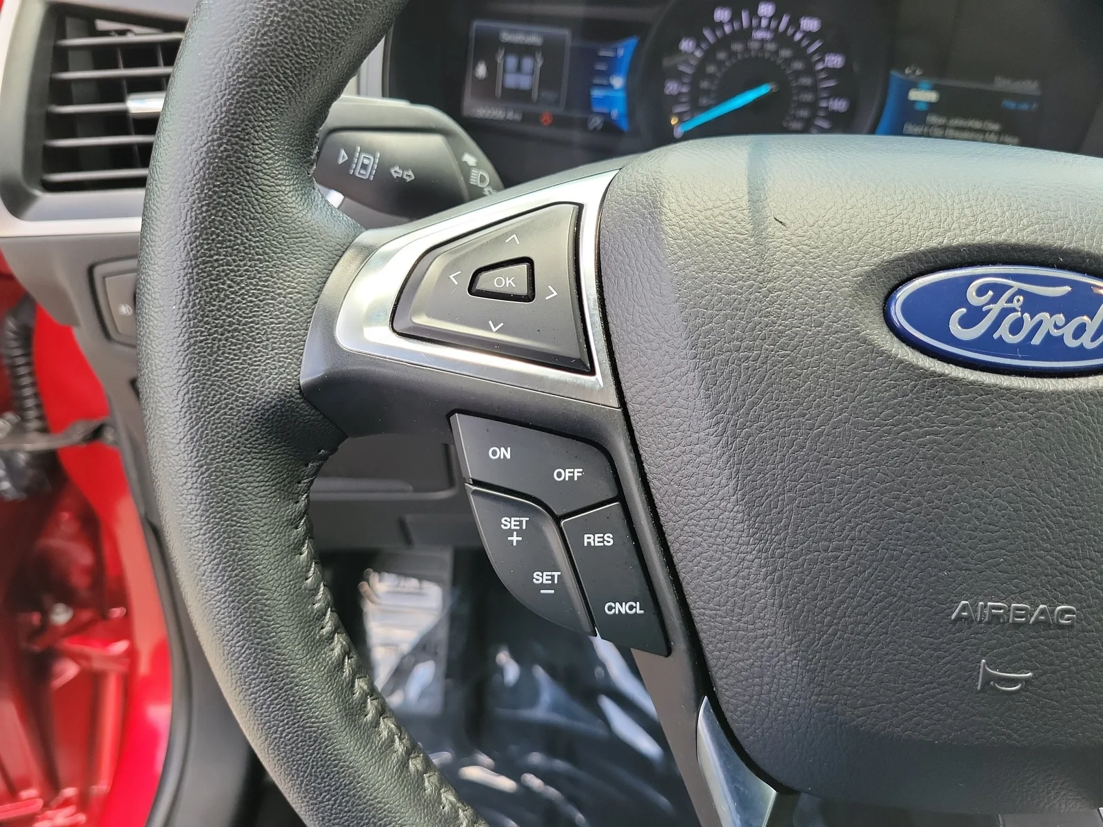2024 Ford Edge SEL 4WD photo 21