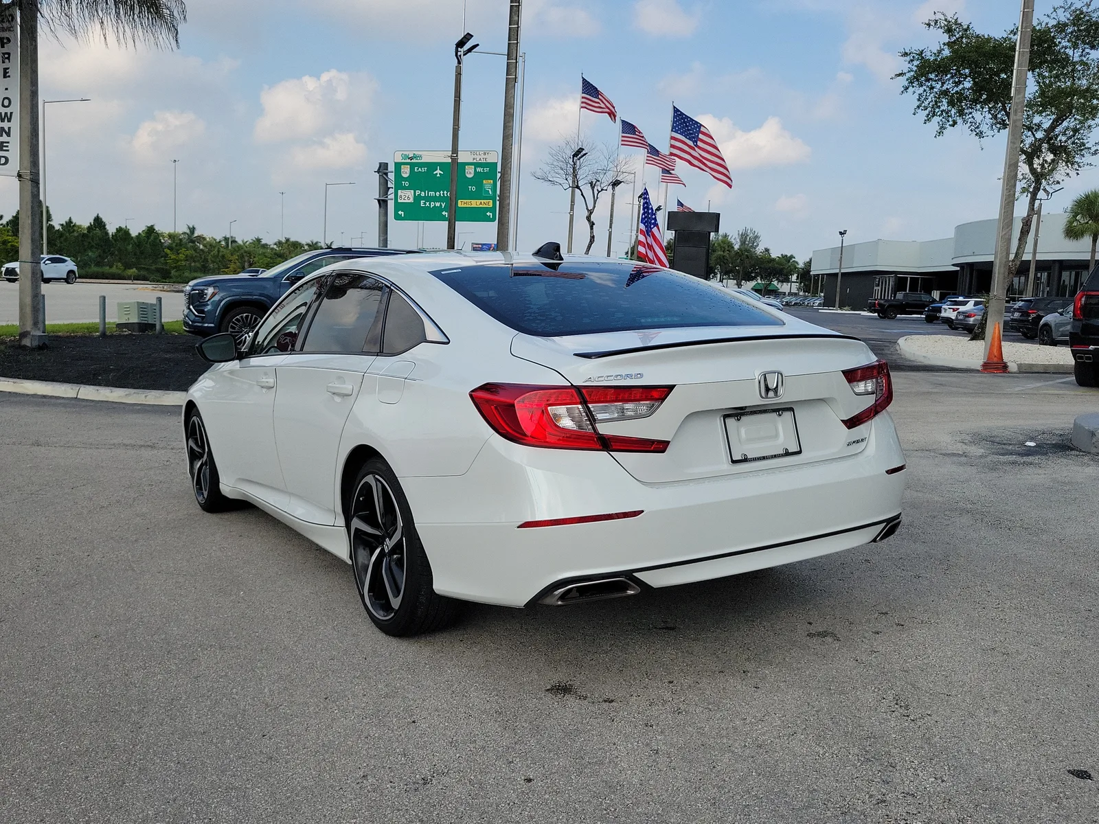 2021 Honda Accord Sedan Sport photo 6