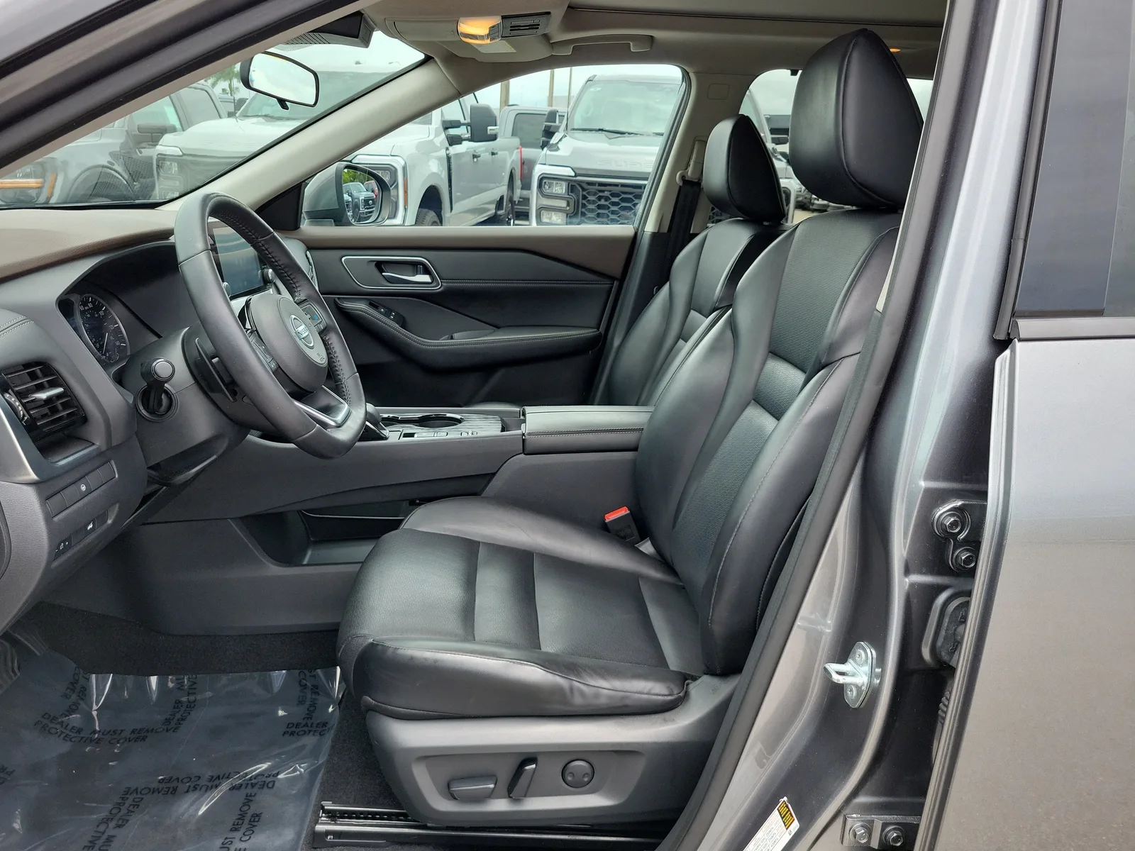 2021 Nissan Rogue SV photo 11