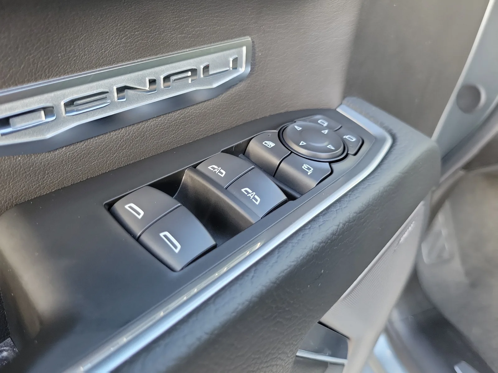 2026 GMC Sierra 1500 Denali photo 23