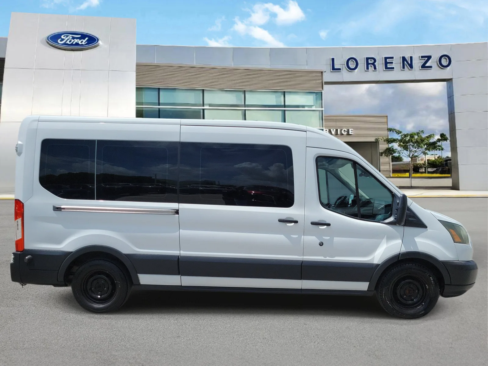 2016 Ford Transit Wagon XL photo 4