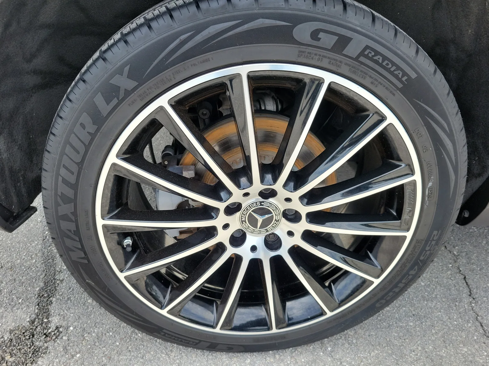 2021 Mercedes-Benz GLC GLC 300 photo 10