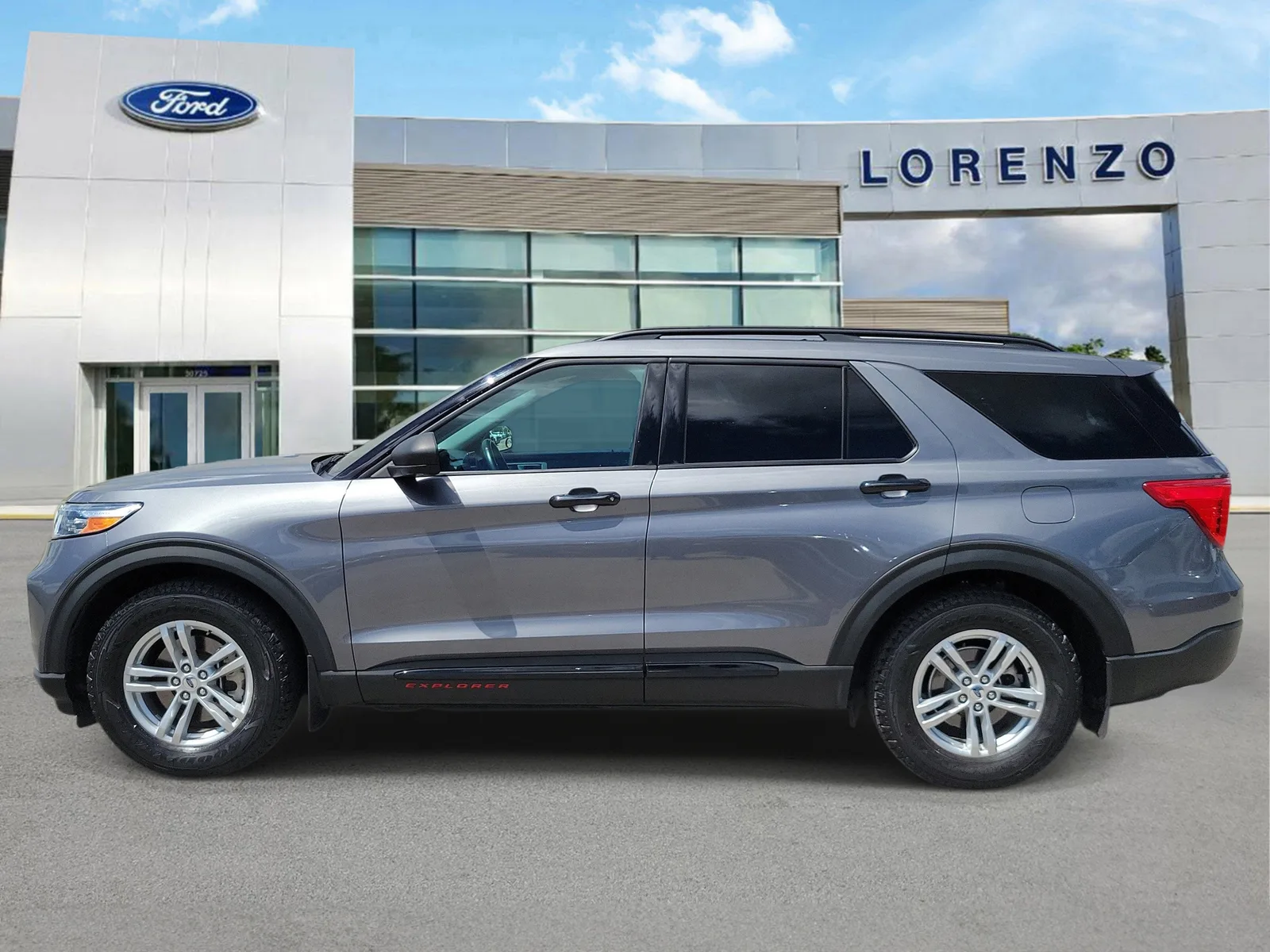 2022 Ford Explorer XLT photo 8