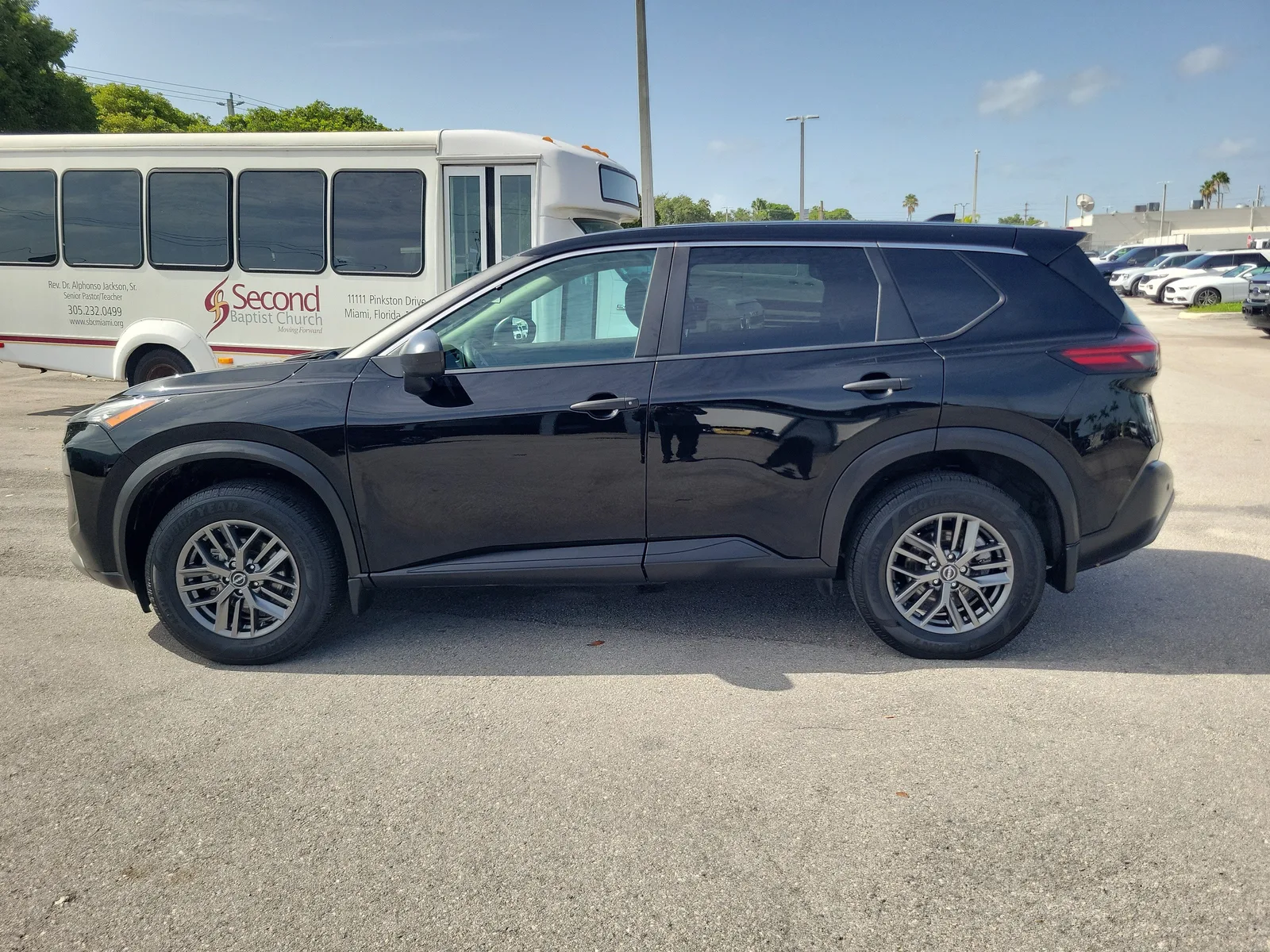 2023 Nissan Rogue S photo 8