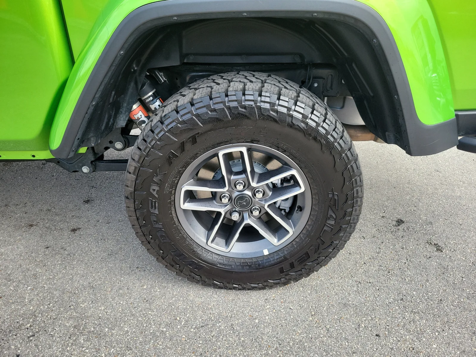 2025 Jeep Gladiator Mojave X photo 25