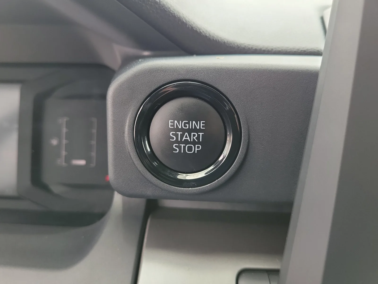 2024 Toyota Tacoma 2WD SR5 photo 28