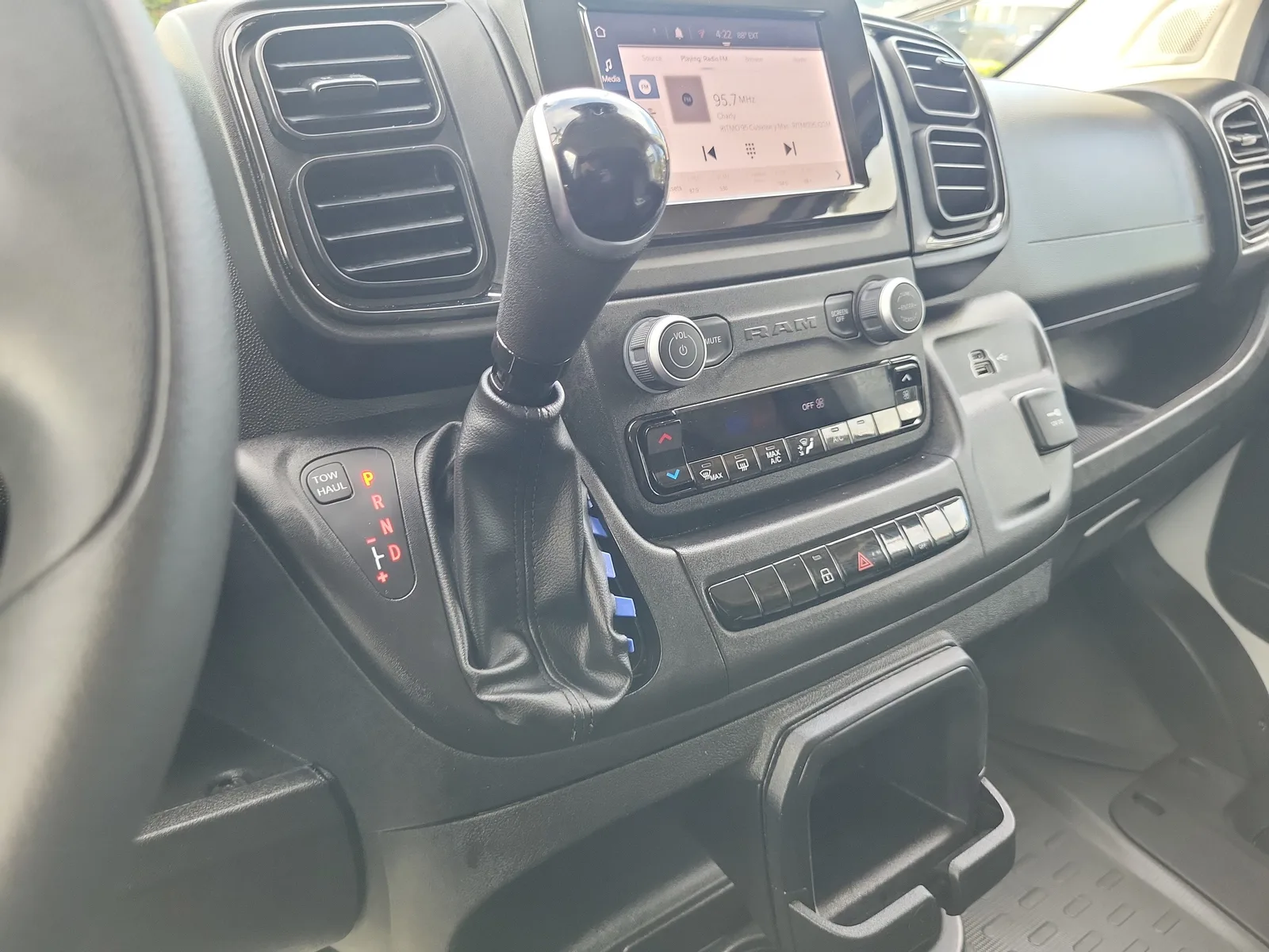 2026 RAM ProMaster Cargo Van Tradesman photo 20