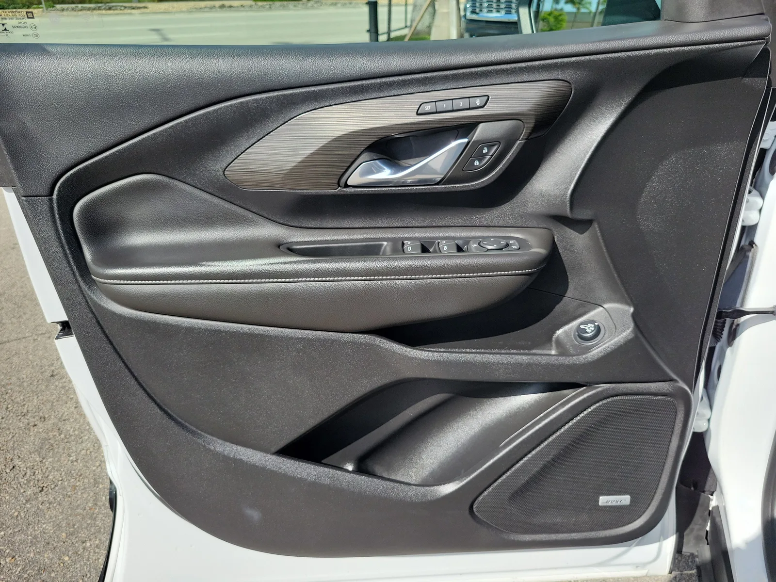 2023 GMC Terrain SLT photo 25