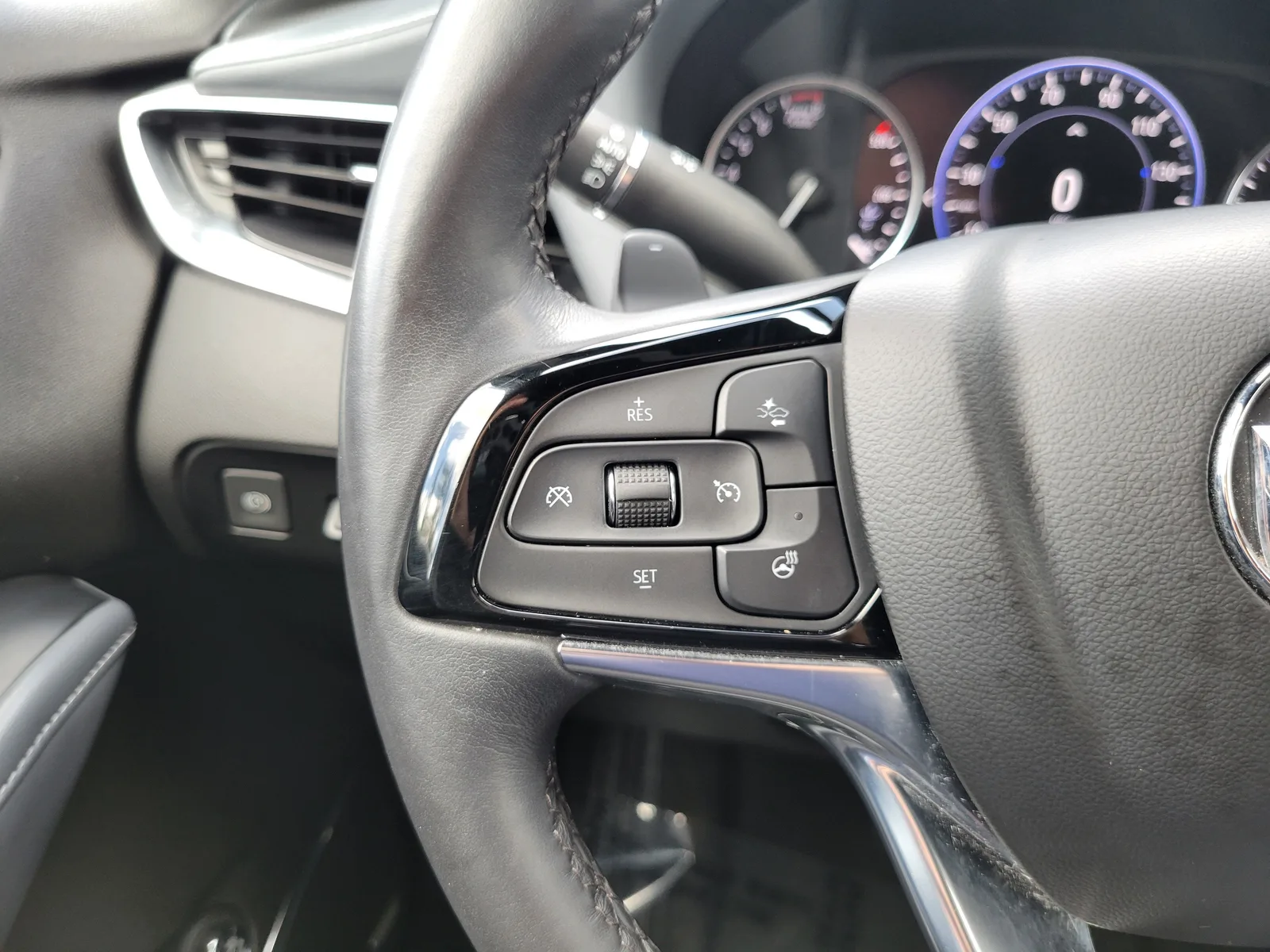 2024 Buick Enclave Premium photo 24
