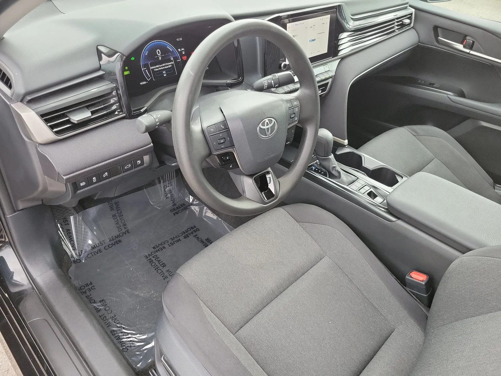 2025 Toyota Camry LE photo 9