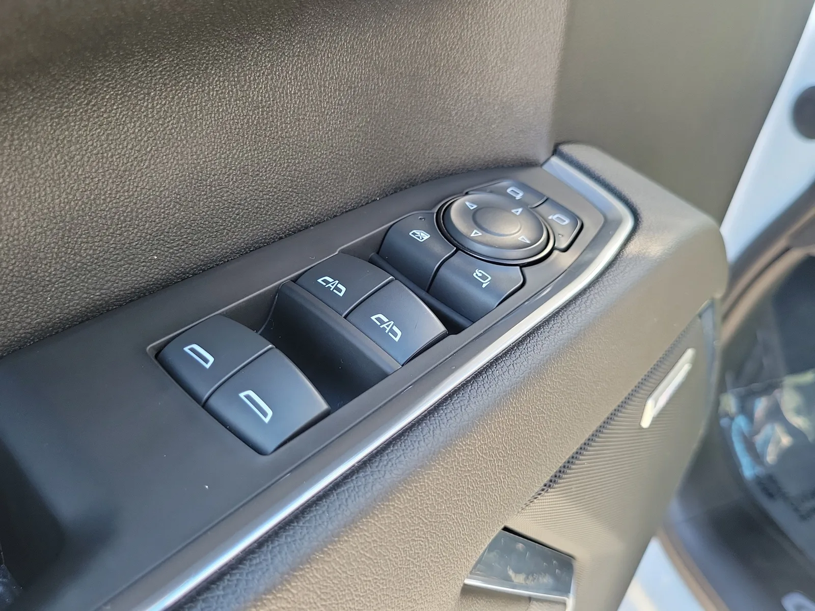 2023 GMC Sierra 1500 SLT photo 24