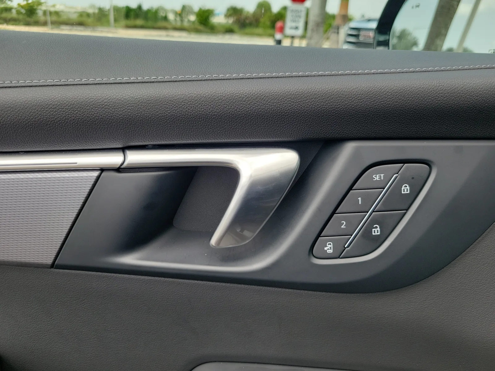 2026 Buick Enclave Sport Touring photo 26