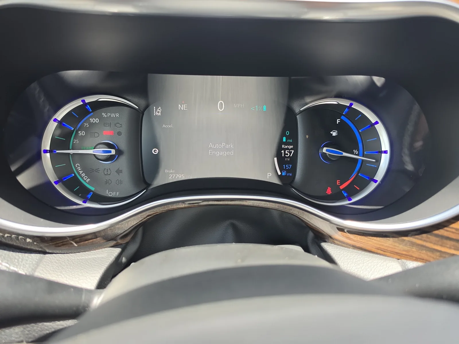 2022 Chrysler Pacifica Hybrid Limited photo 24