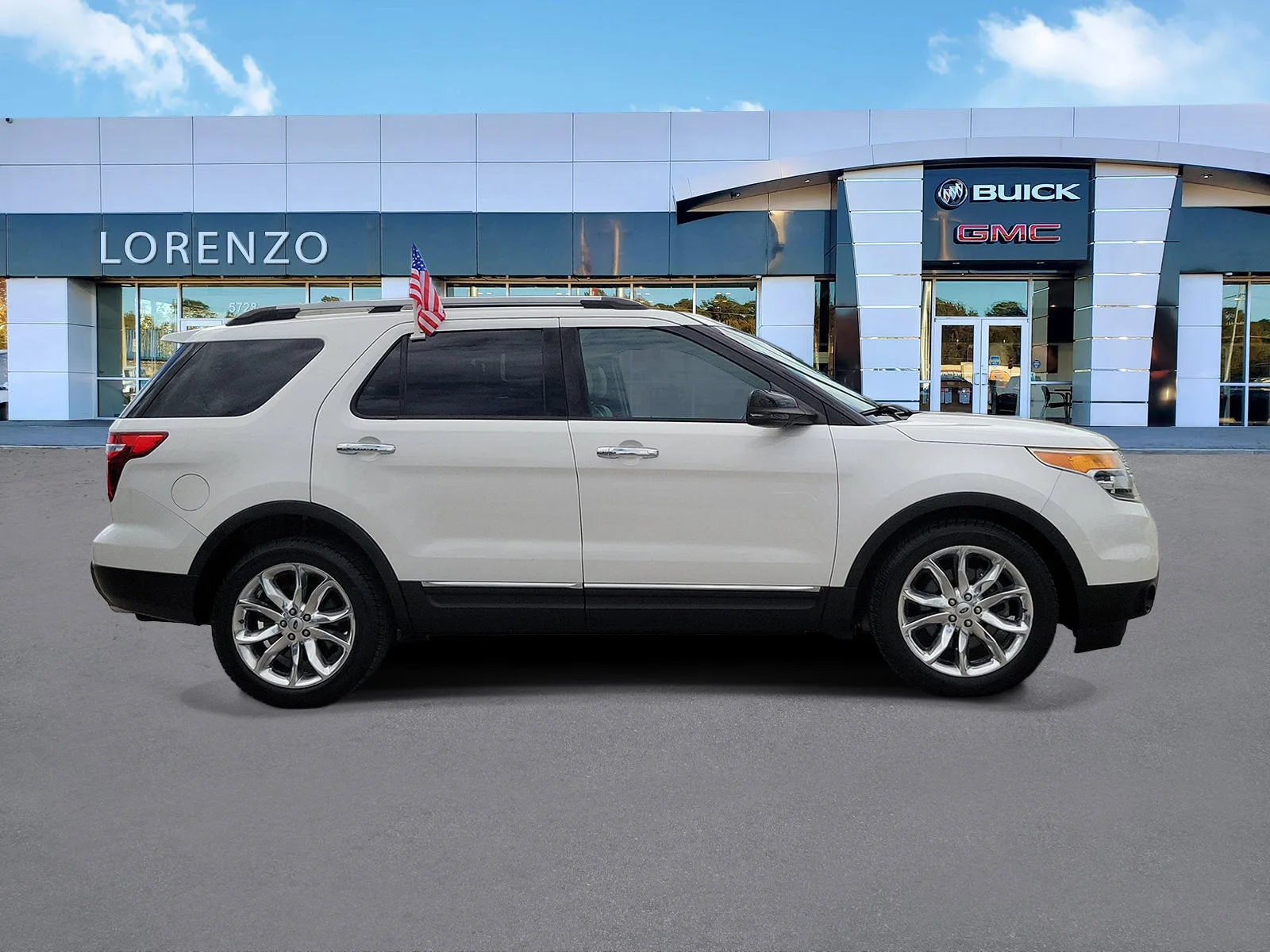 2013 Ford Explorer XLT photo 4