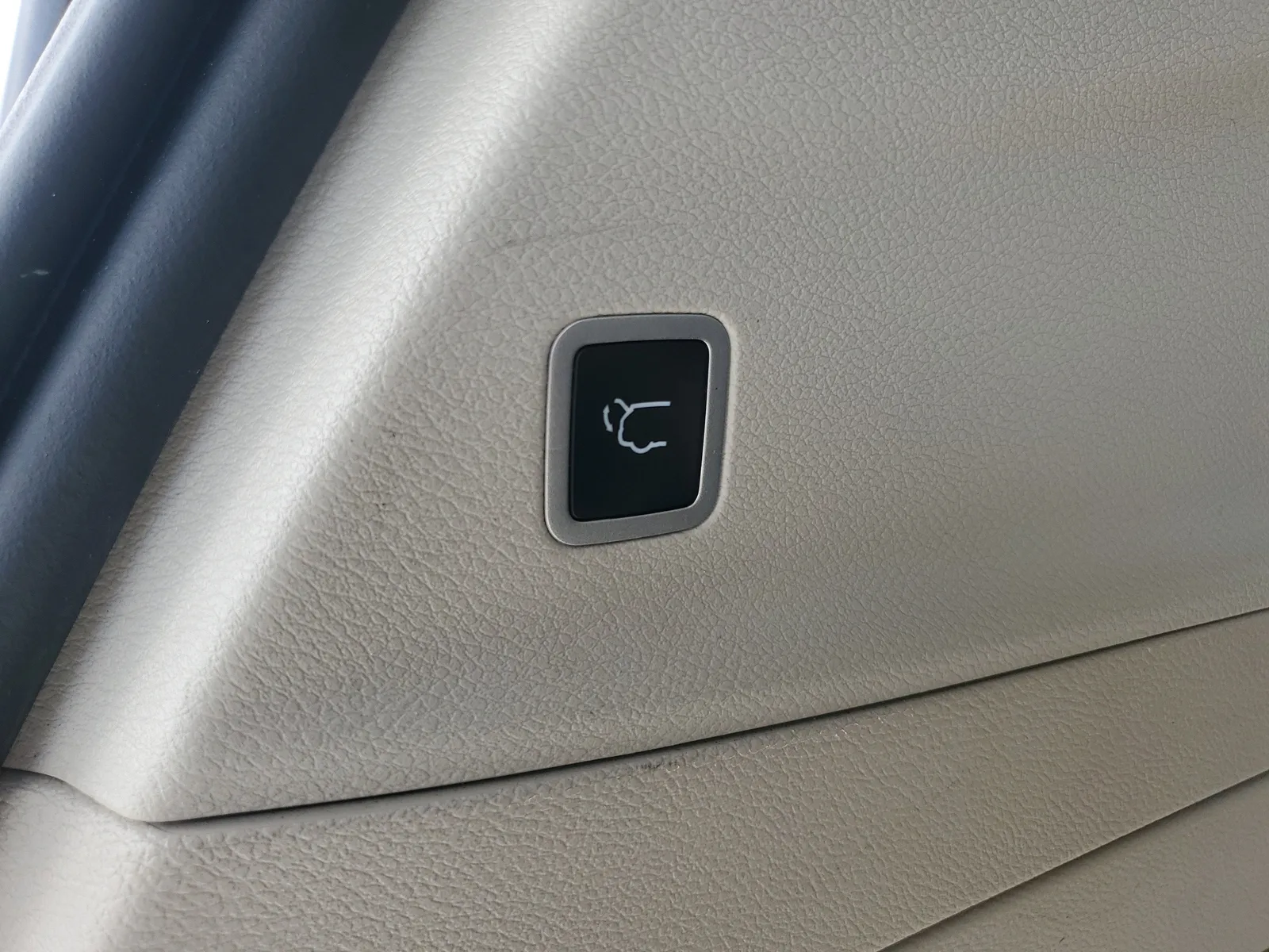 2023 Chrysler Voyager LX photo 17