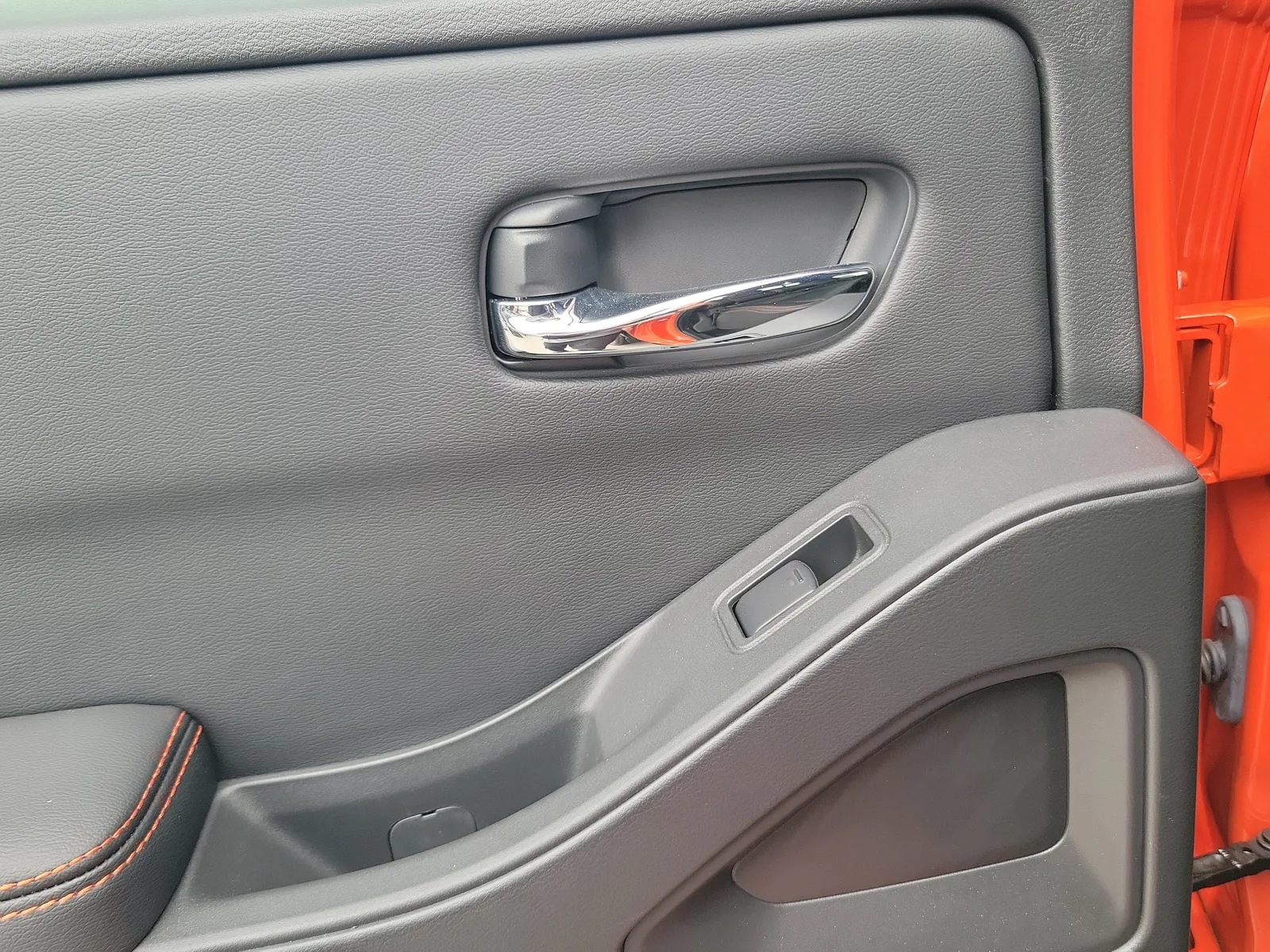 2025 Nissan Frontier Crew Cab PRO-X® photo 28
