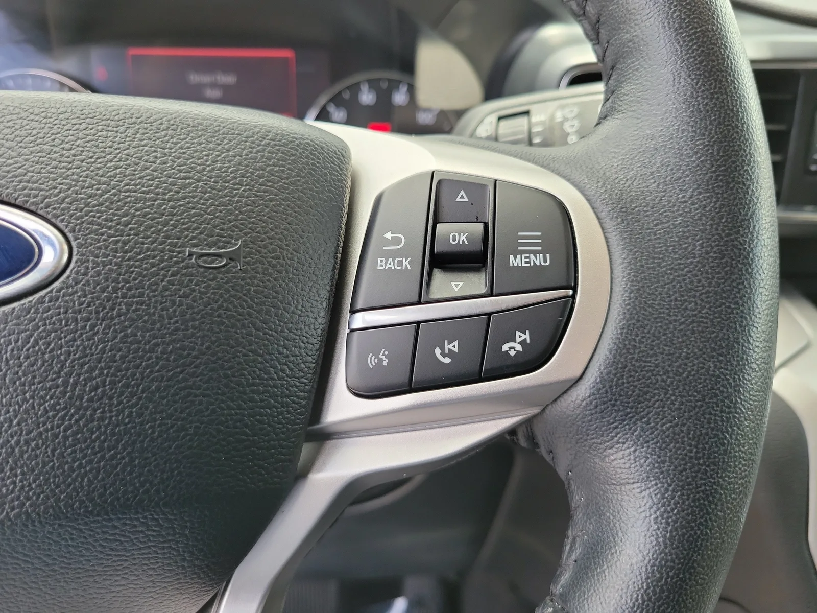 2024 Ford Explorer XLT photo 29