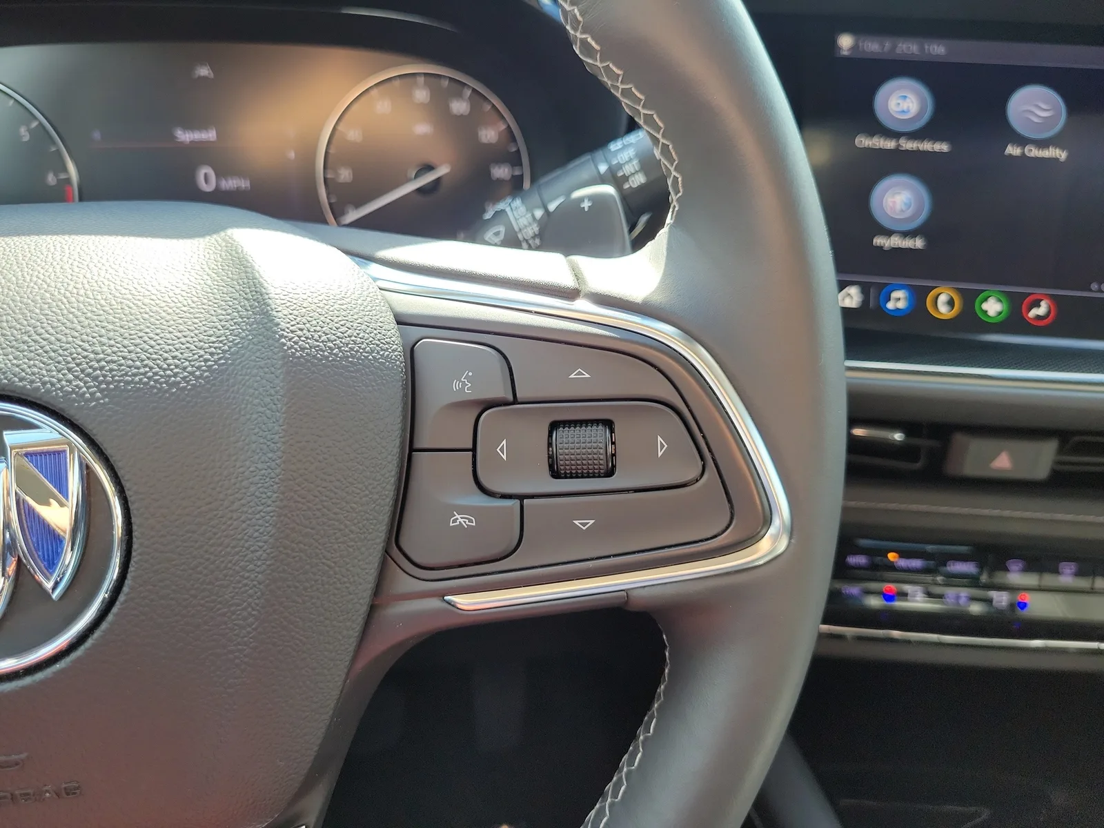2022 Buick Envision Preferred photo 21