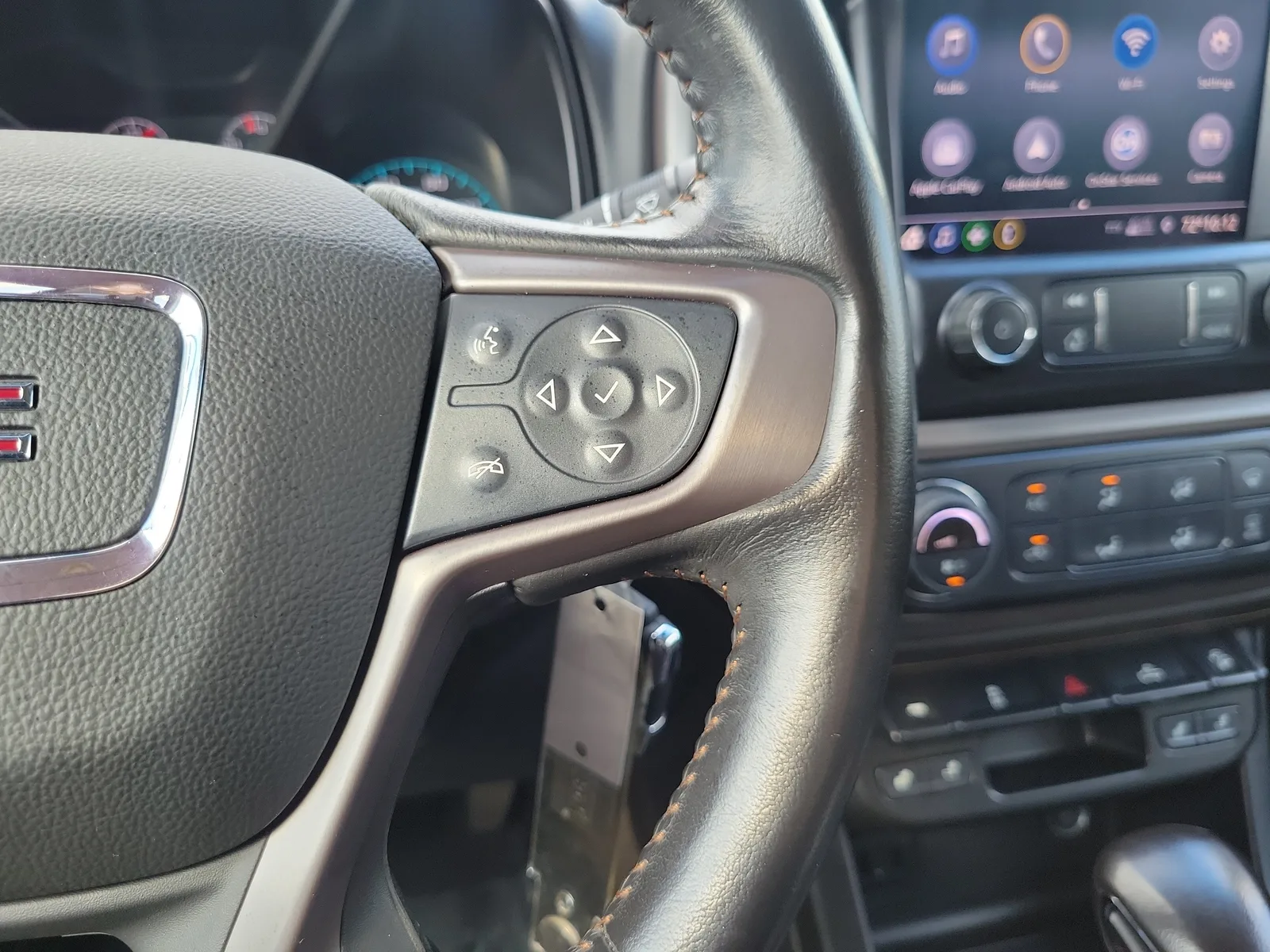 2022 GMC Canyon AT4 - Cloth photo 19