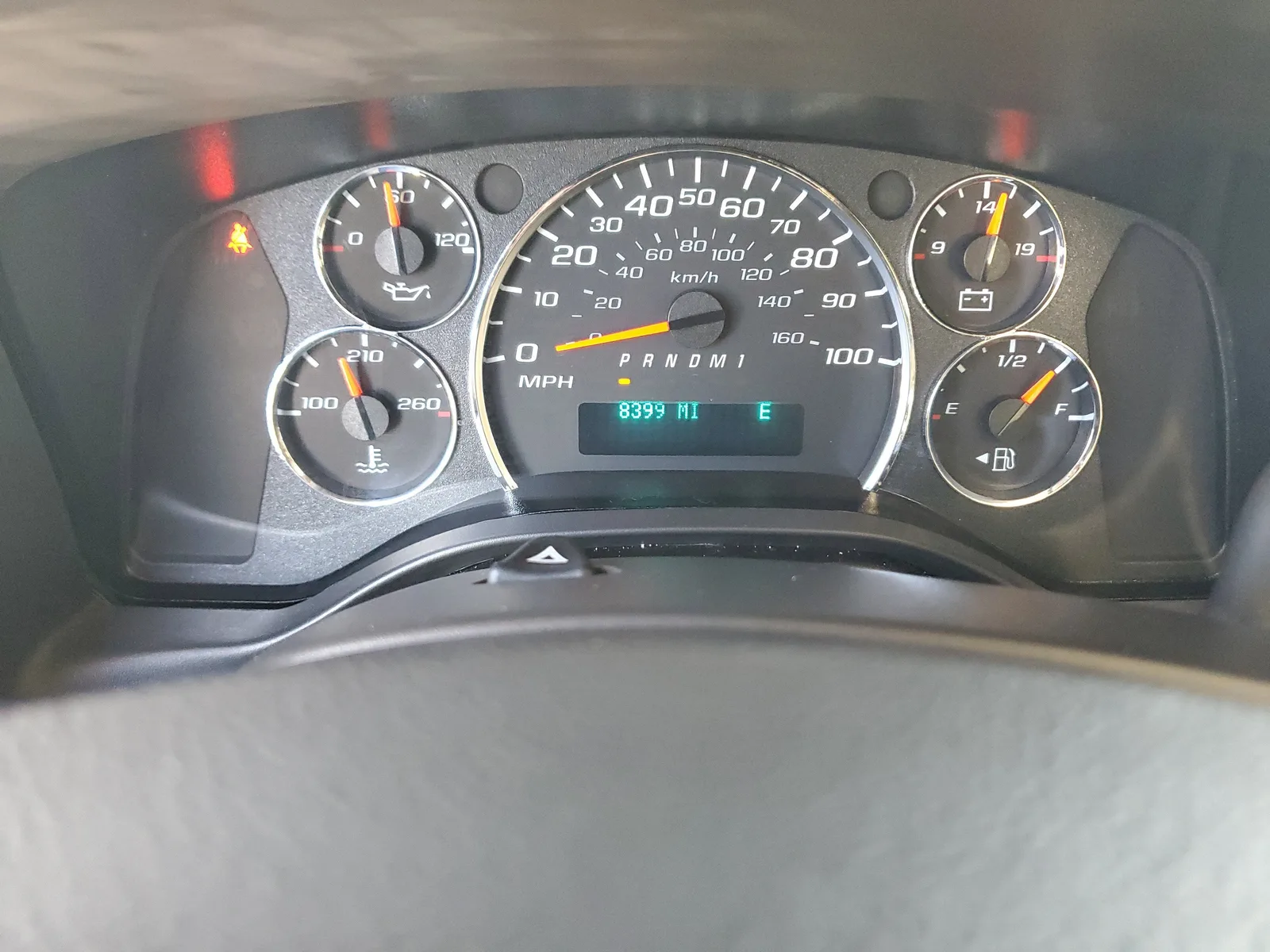 2025 Chevrolet Express Passenger LT photo 30