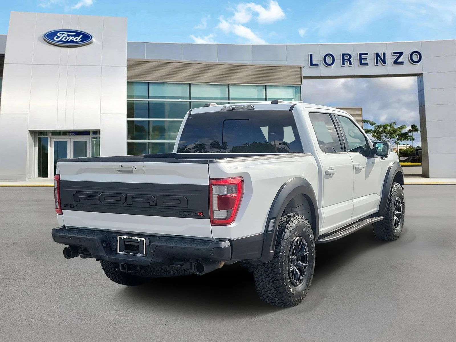 2023 Ford F-150 Raptor 4WD photo 5
