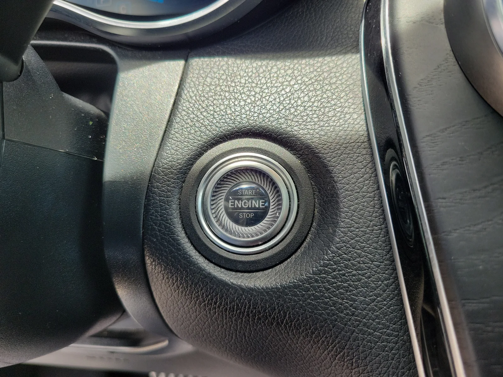 2021 Mercedes-Benz GLC GLC 300 photo 28
