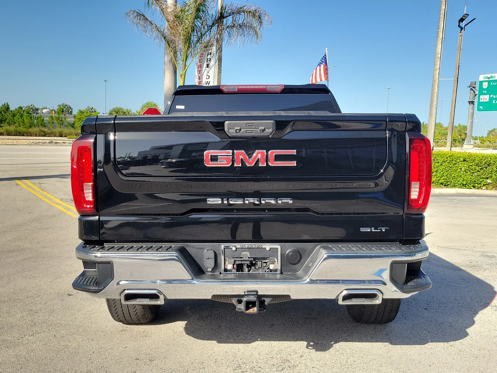2023 GMC Sierra 1500 SLT photo 6