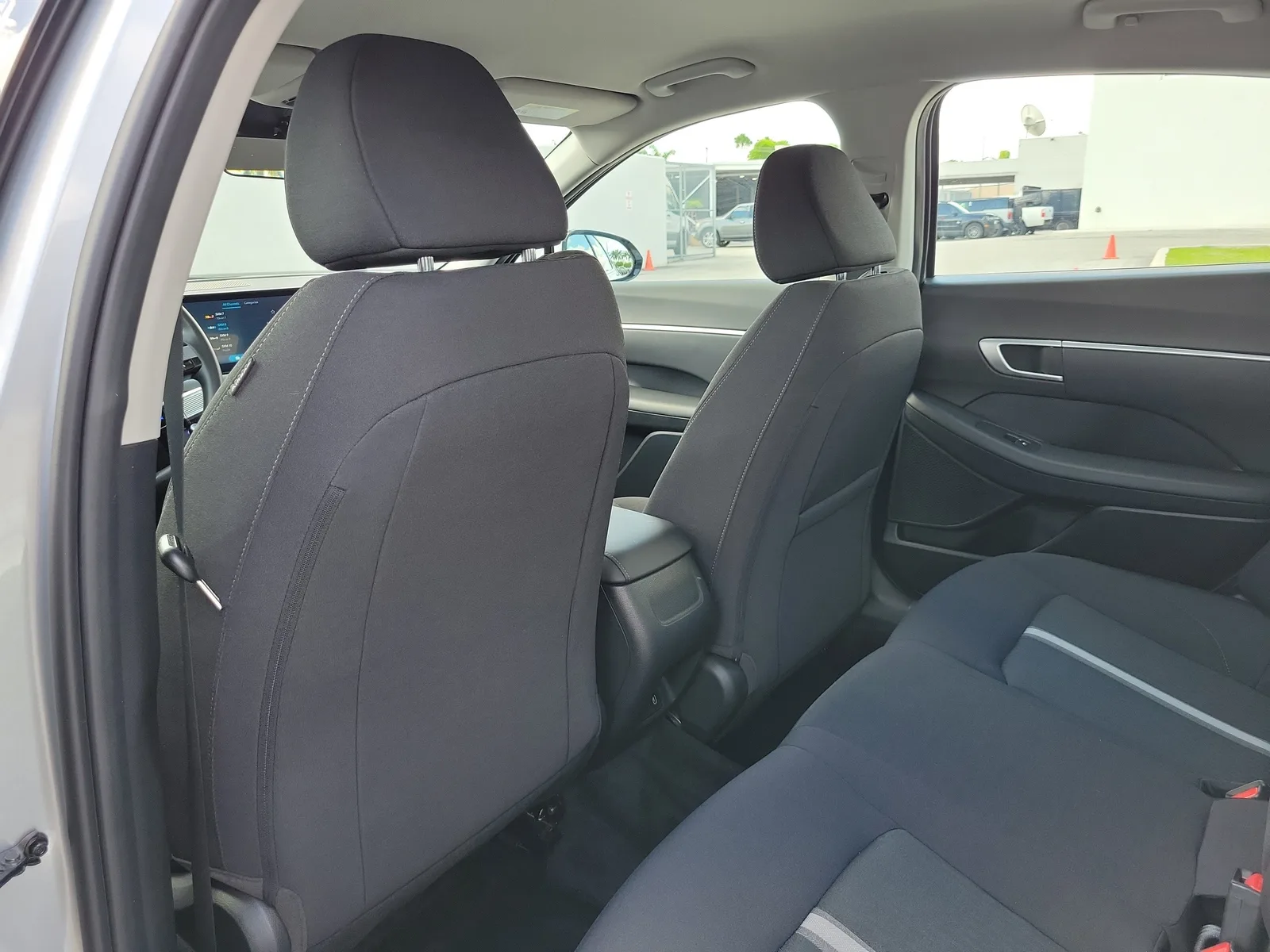 2025 Hyundai Sonata SEL photo 14