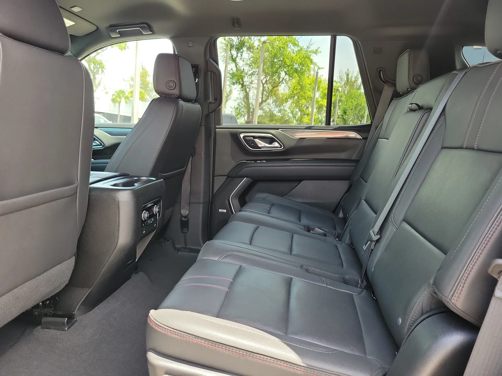 2023 Chevrolet Tahoe RST photo 17