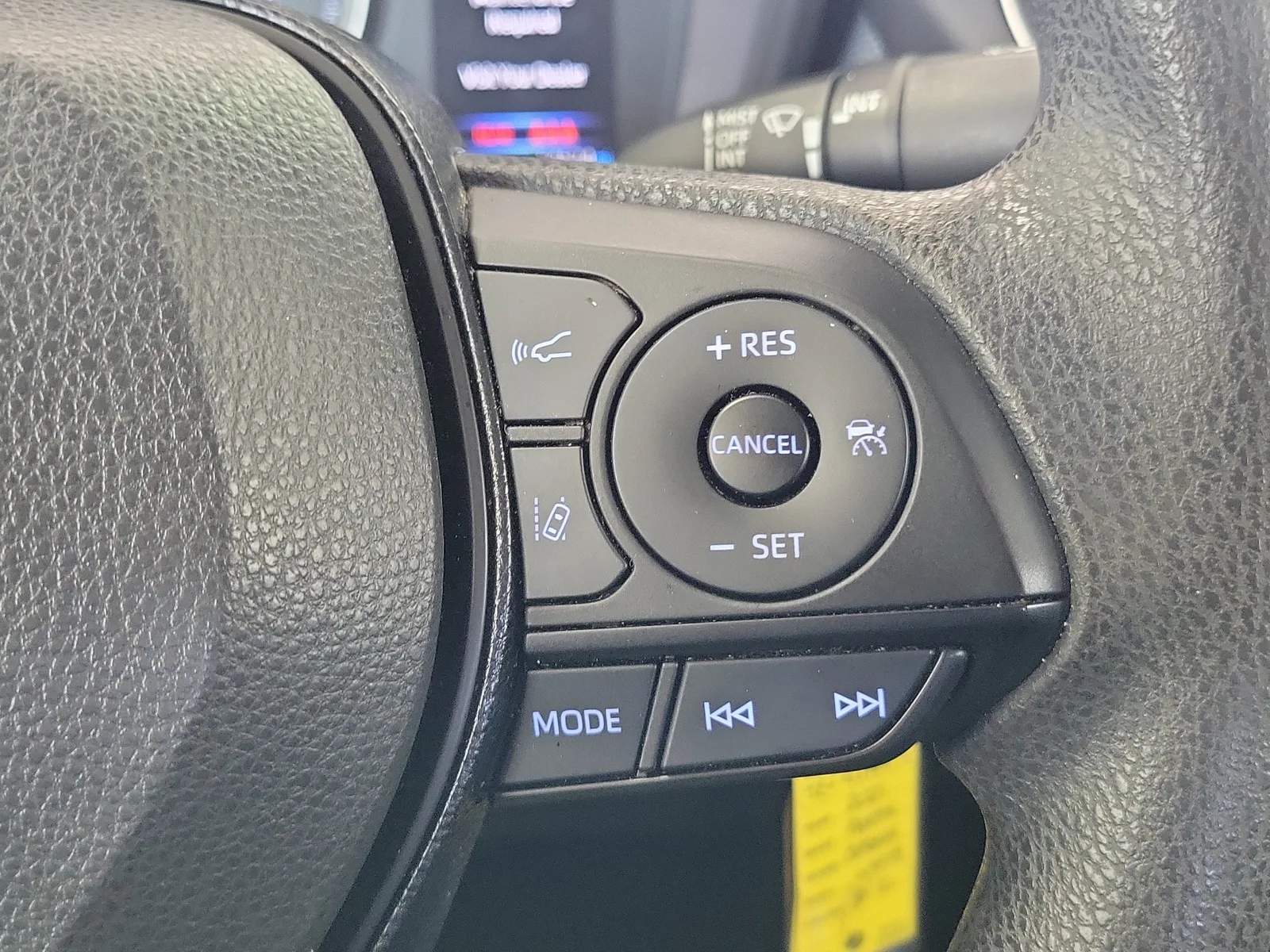 2021 Toyota Corolla LE photo 19