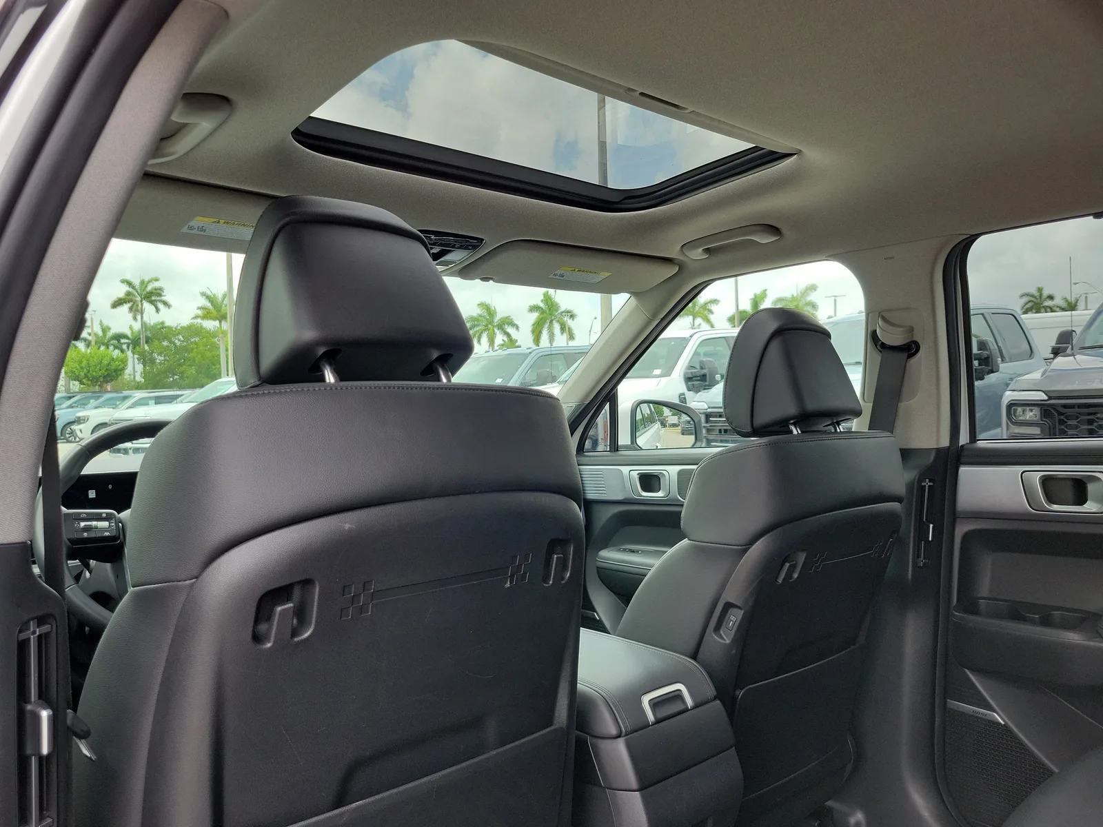 2025 Hyundai Santa Fe Limited photo 15